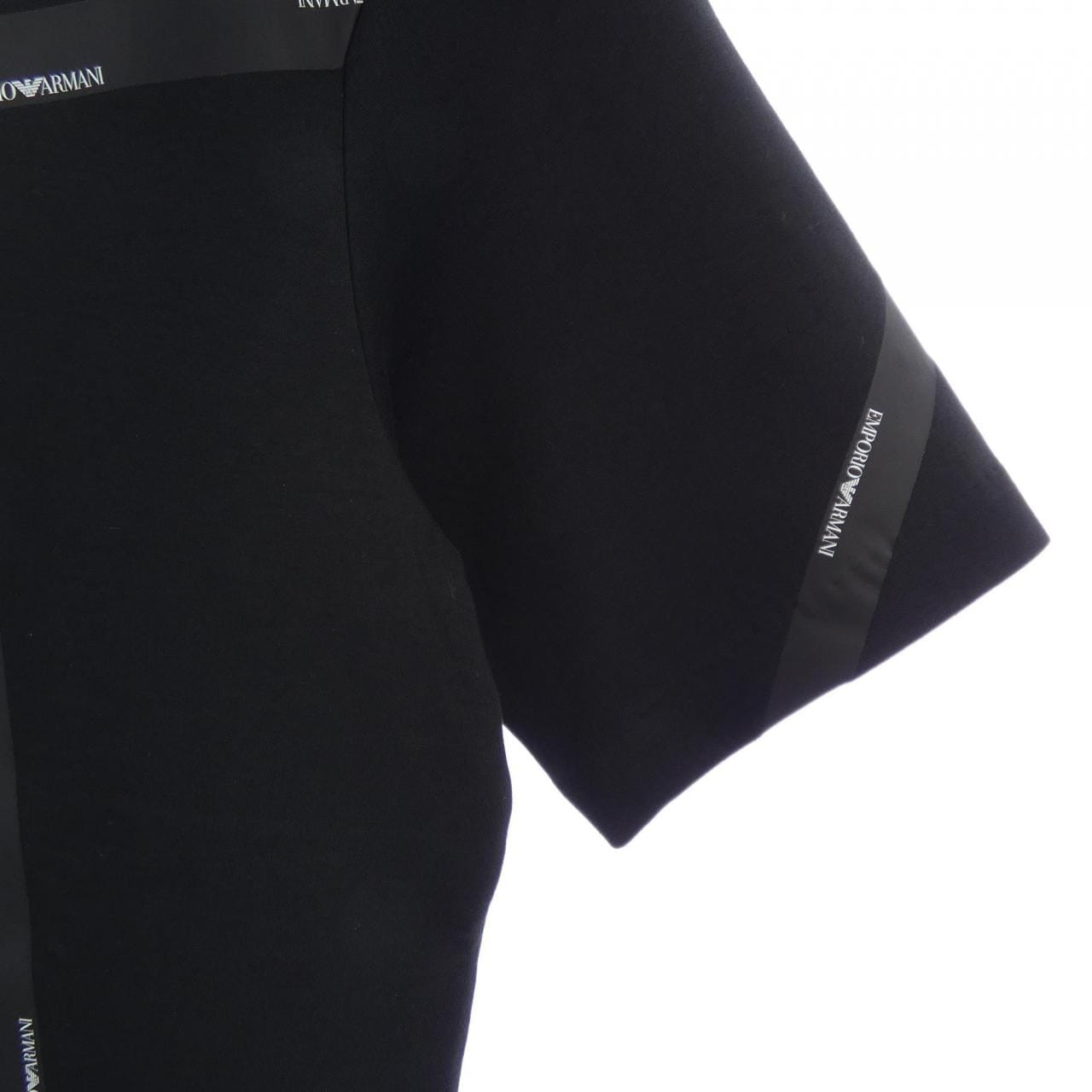 エンポリオアルマーニ EMPORIO ARMANI トップス