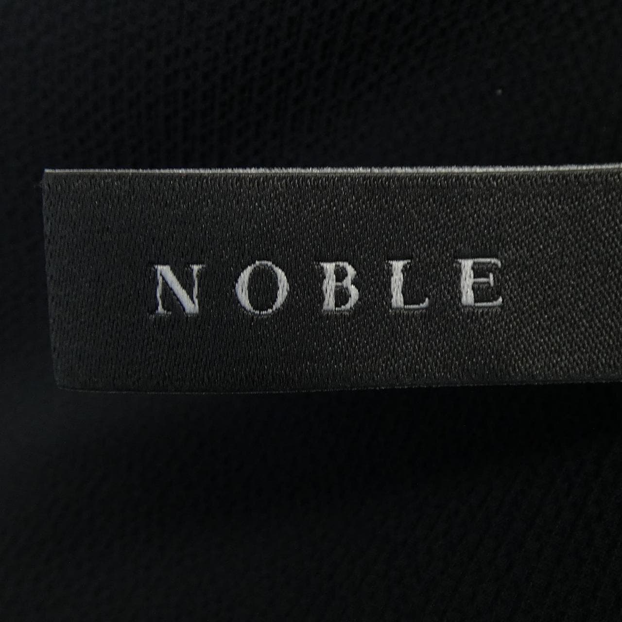 ノーブル Noble トップス
