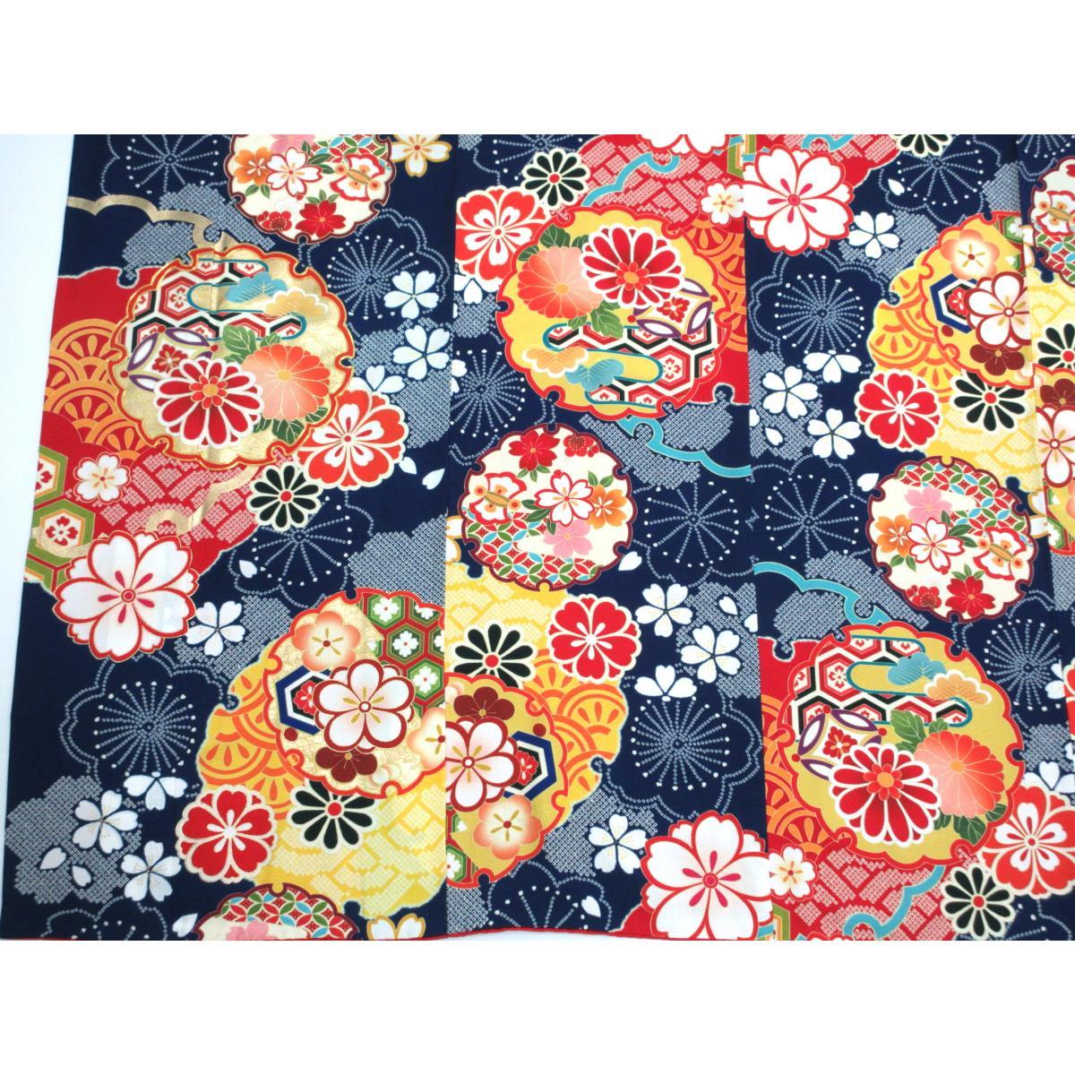 振袖　友禅金彩加工　刺繍入り