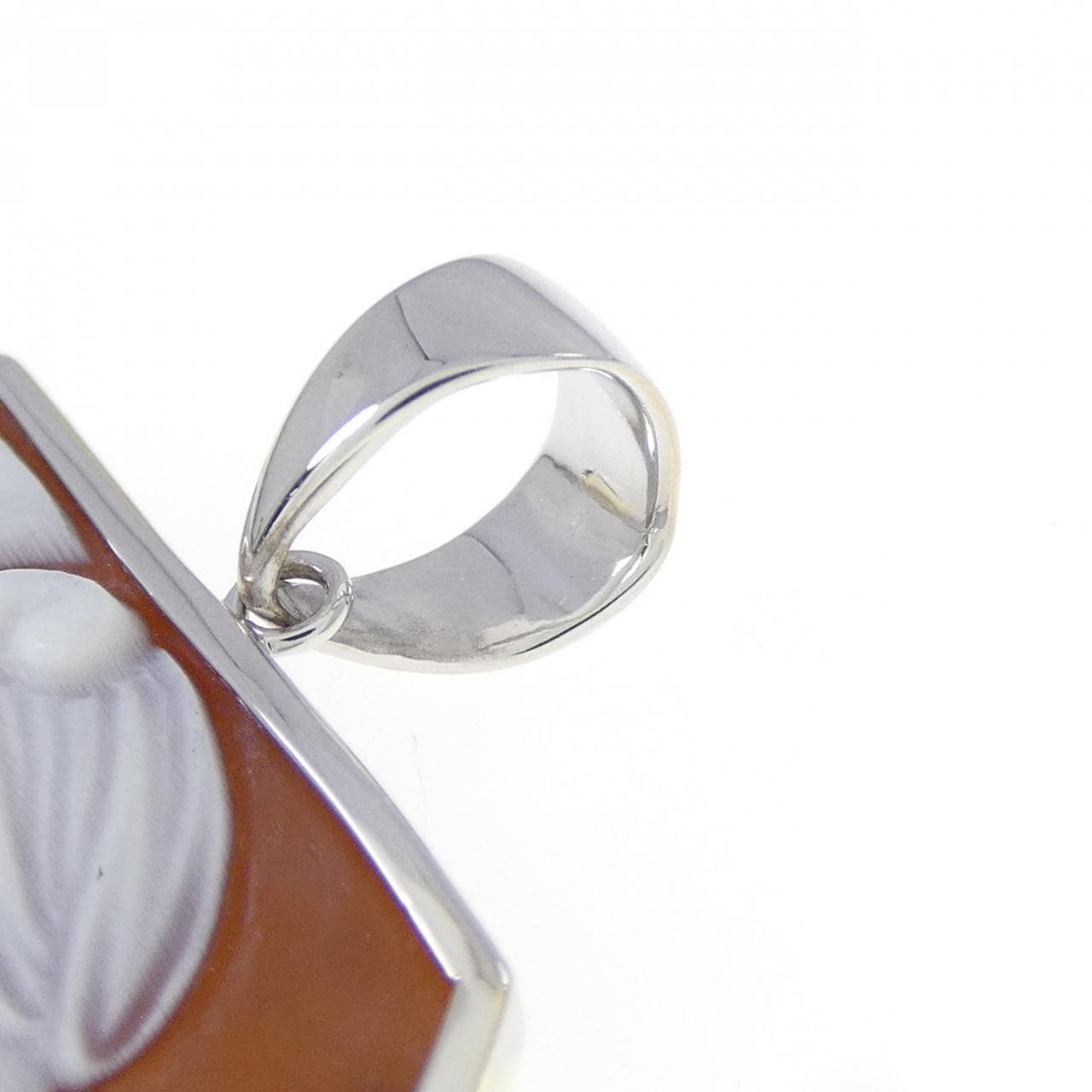 K18WG シェルカメオ ペンダント