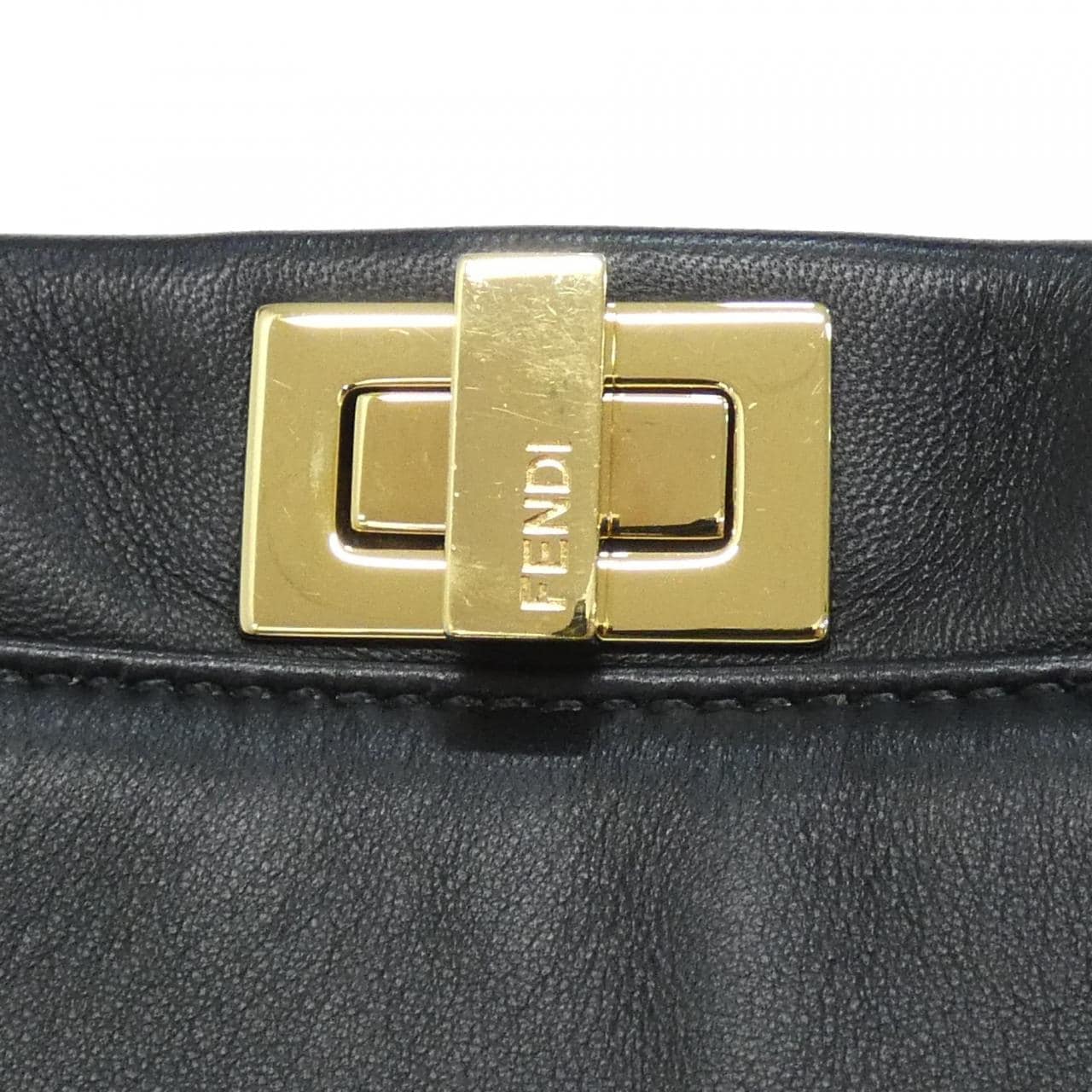 フェンディ ピーカブー ミニ 8BN244 K4P バッグ