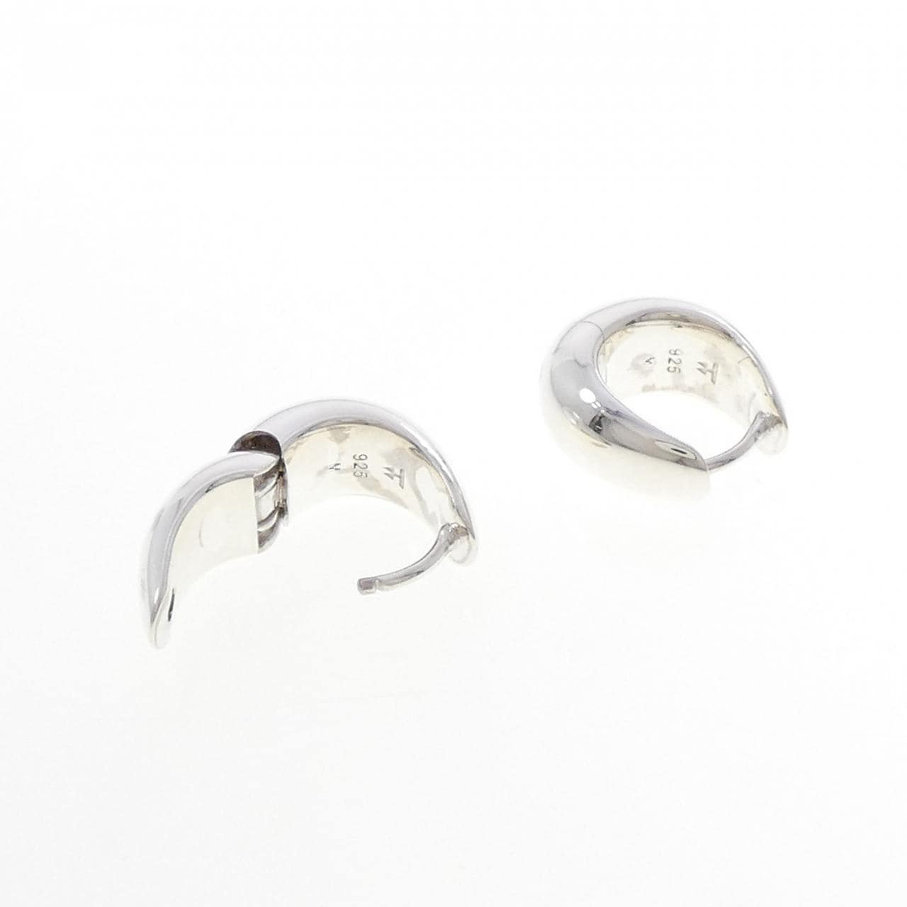トムウッド アイス フープ スモール ピアス