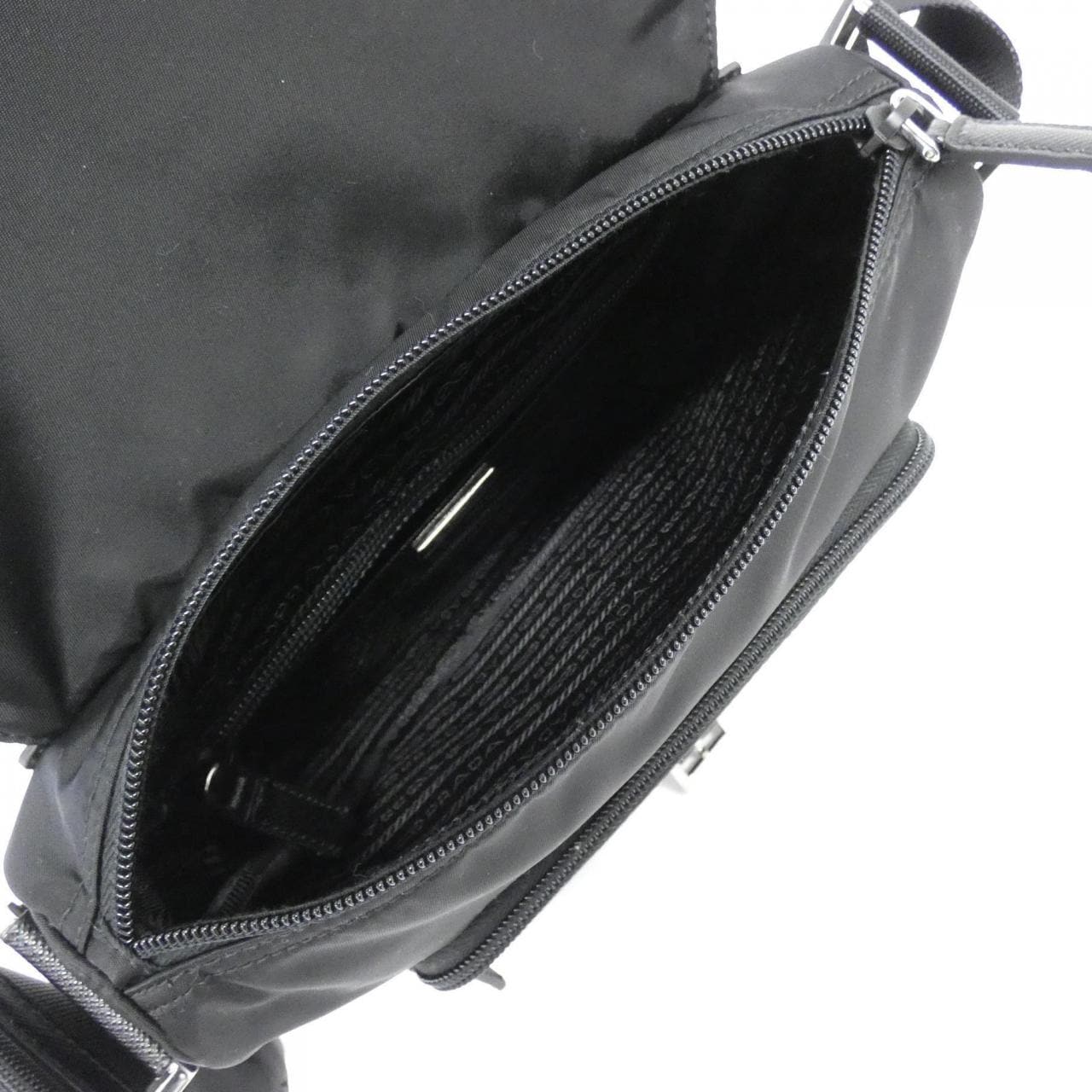 【新品】プラダ 1BD994 ショルダーバッグ