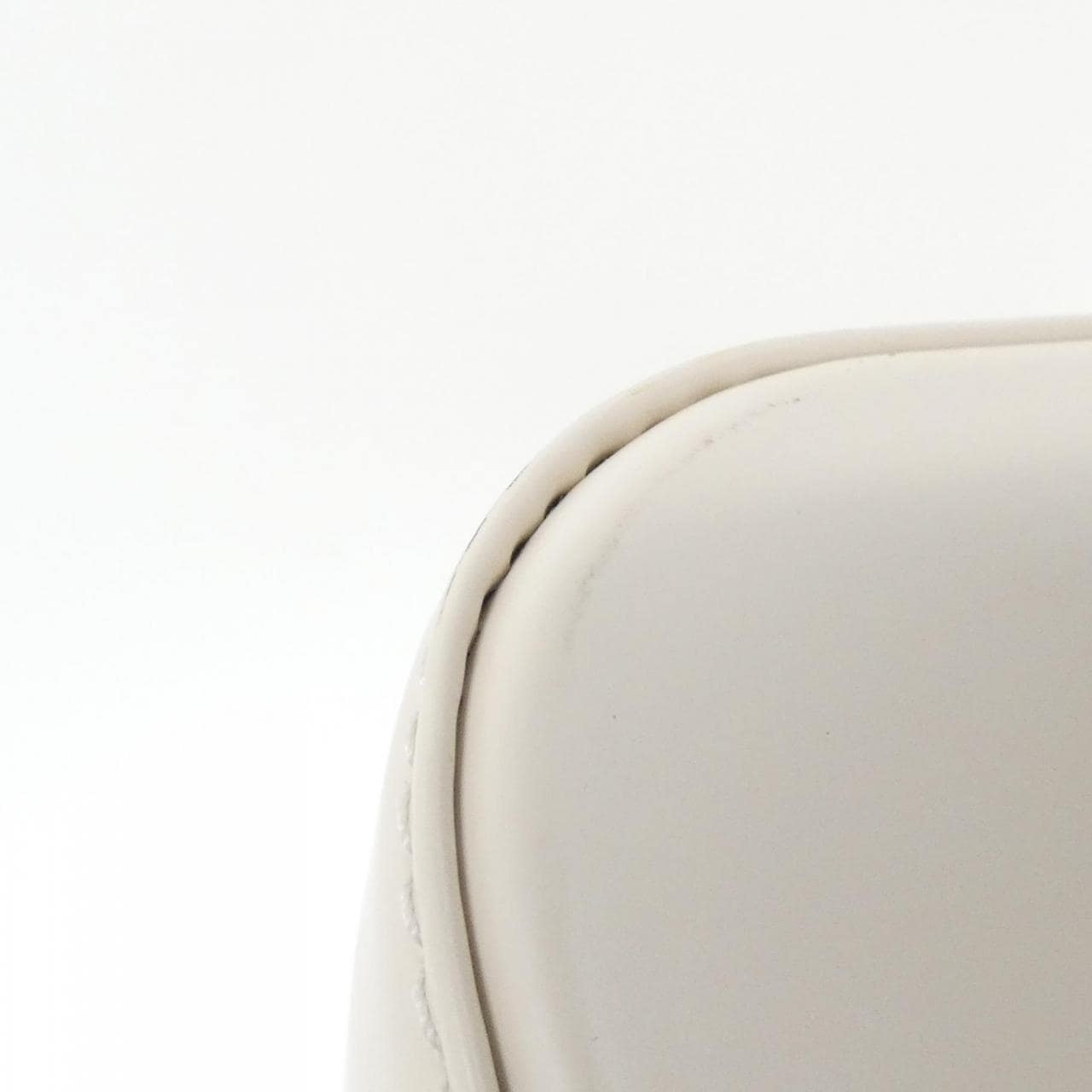 ルイヴィトン エピ アルマBB M58706 バッグ