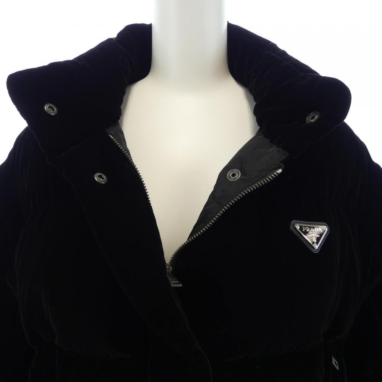 プラダ PRADA トライアングルロゴ 291805 S222 1XJX ダウンジャケット