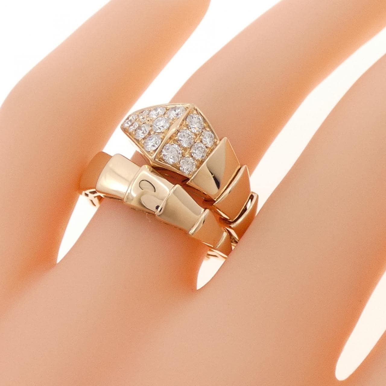 ブルガリ セルペンティ リング