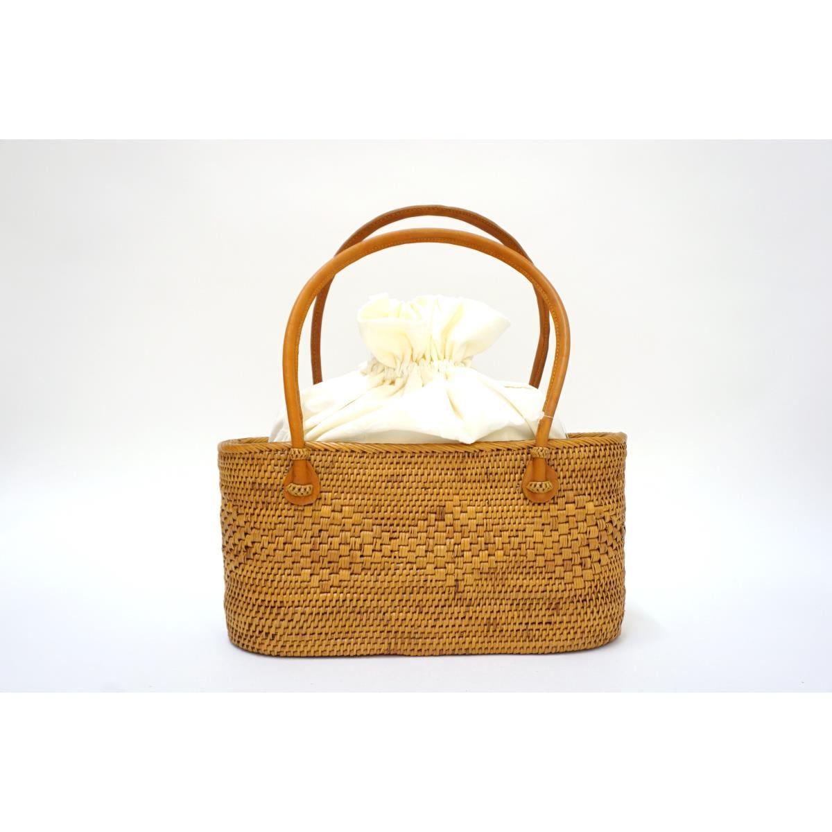 【新品】カゴバッグ　巾着付き