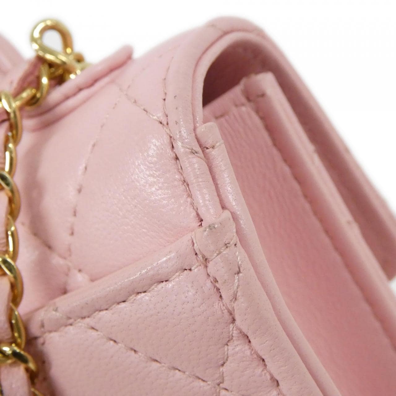 シャネル AP4675 チェーンクラッチ