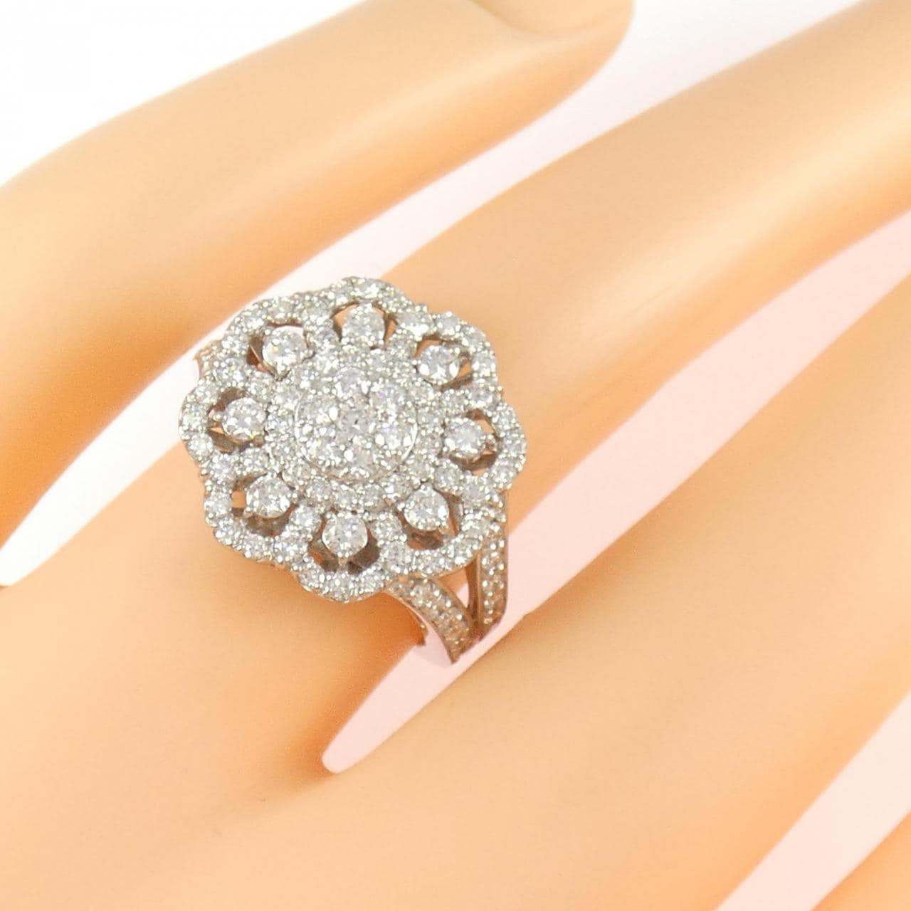 PT950 ダイヤモンド リング 1.00CT