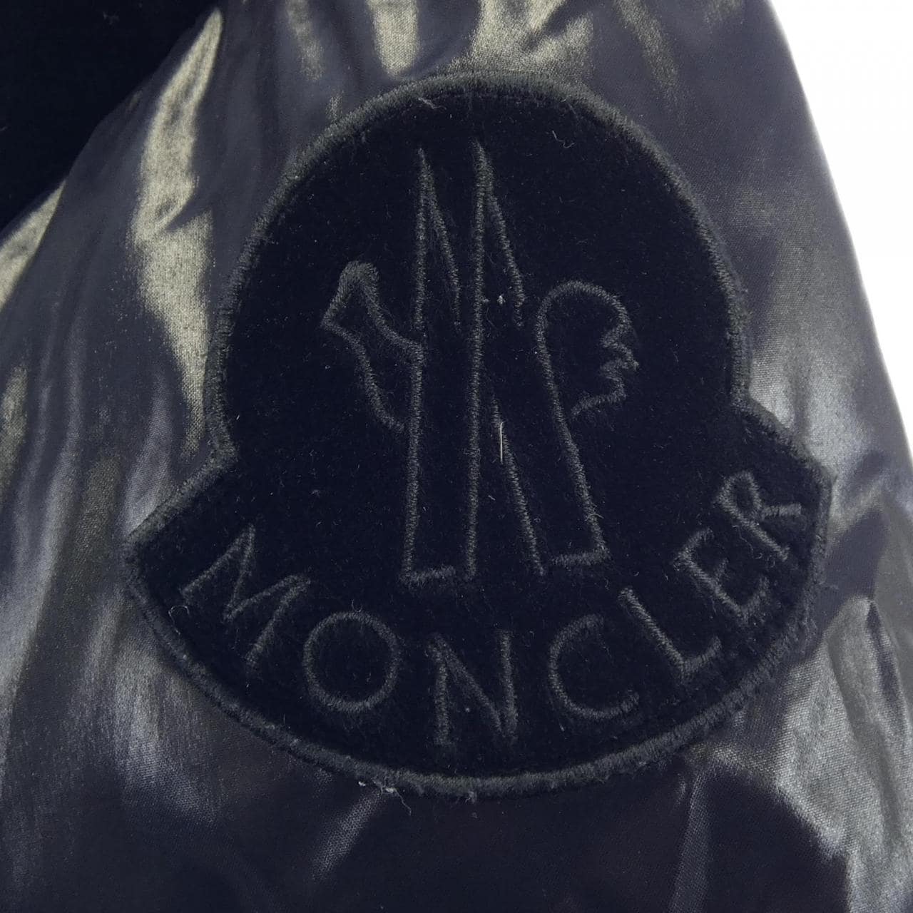 モンクレール MONCLER ダウンジャケット