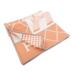 エルメス HERMES AVALON ANIMAUX H103819M ブランケット