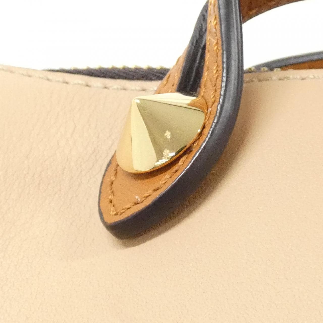 フェンディ バイ ザ ウェイ ミディアム 8BL146 5QJ バッグ