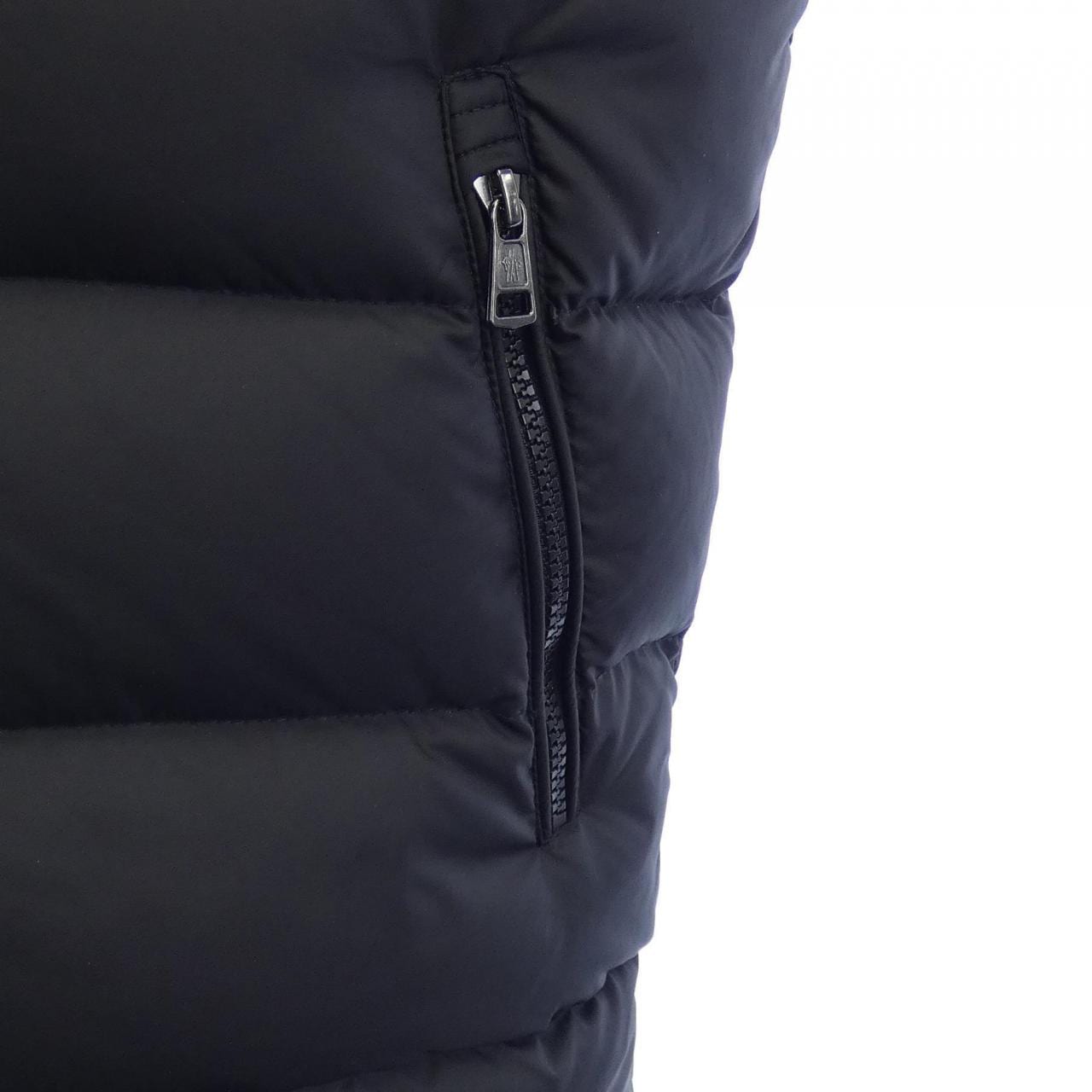 モンクレール MONCLER DUPRES ダウンベスト