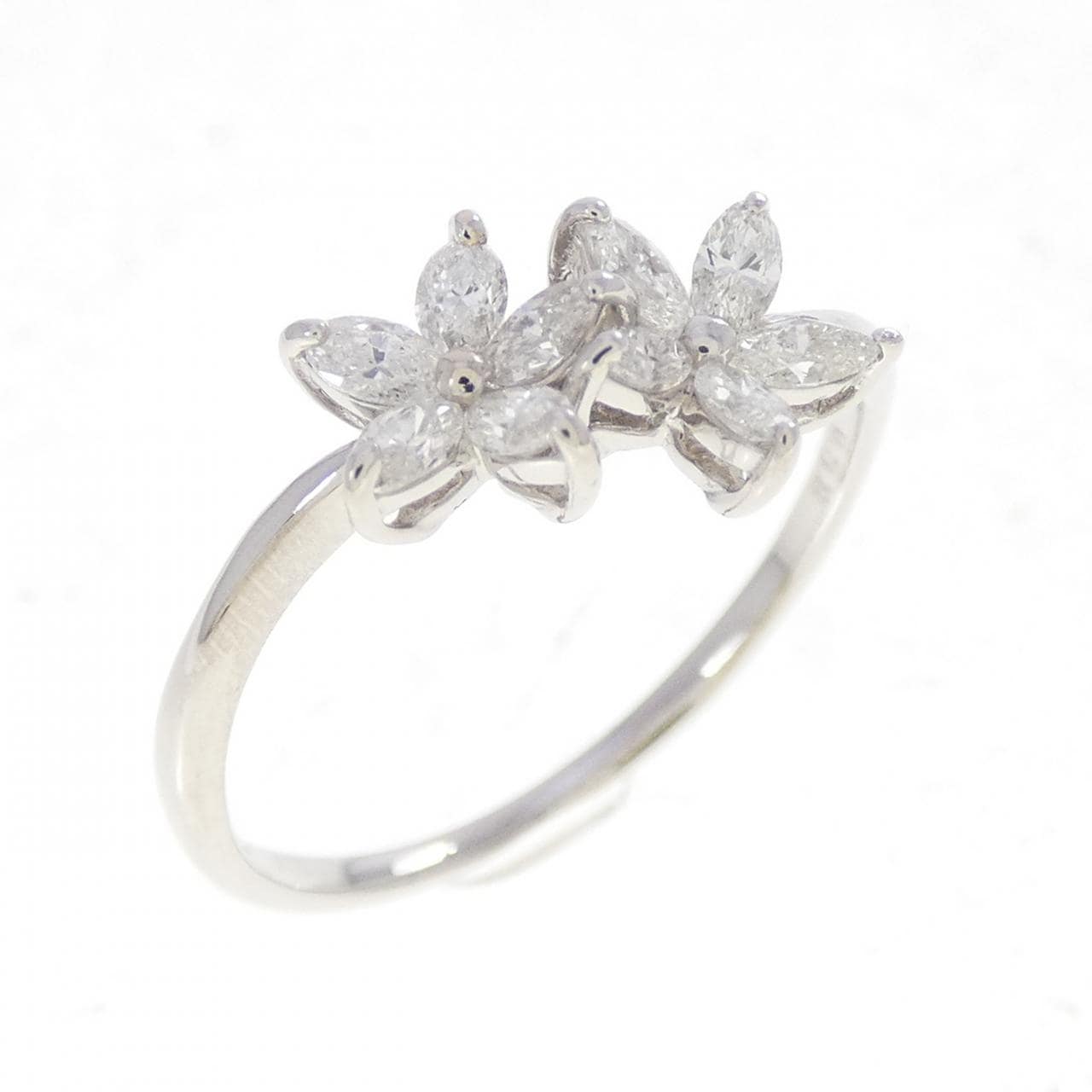 PT900 フラワー ダイヤモンド リング 0.38CT