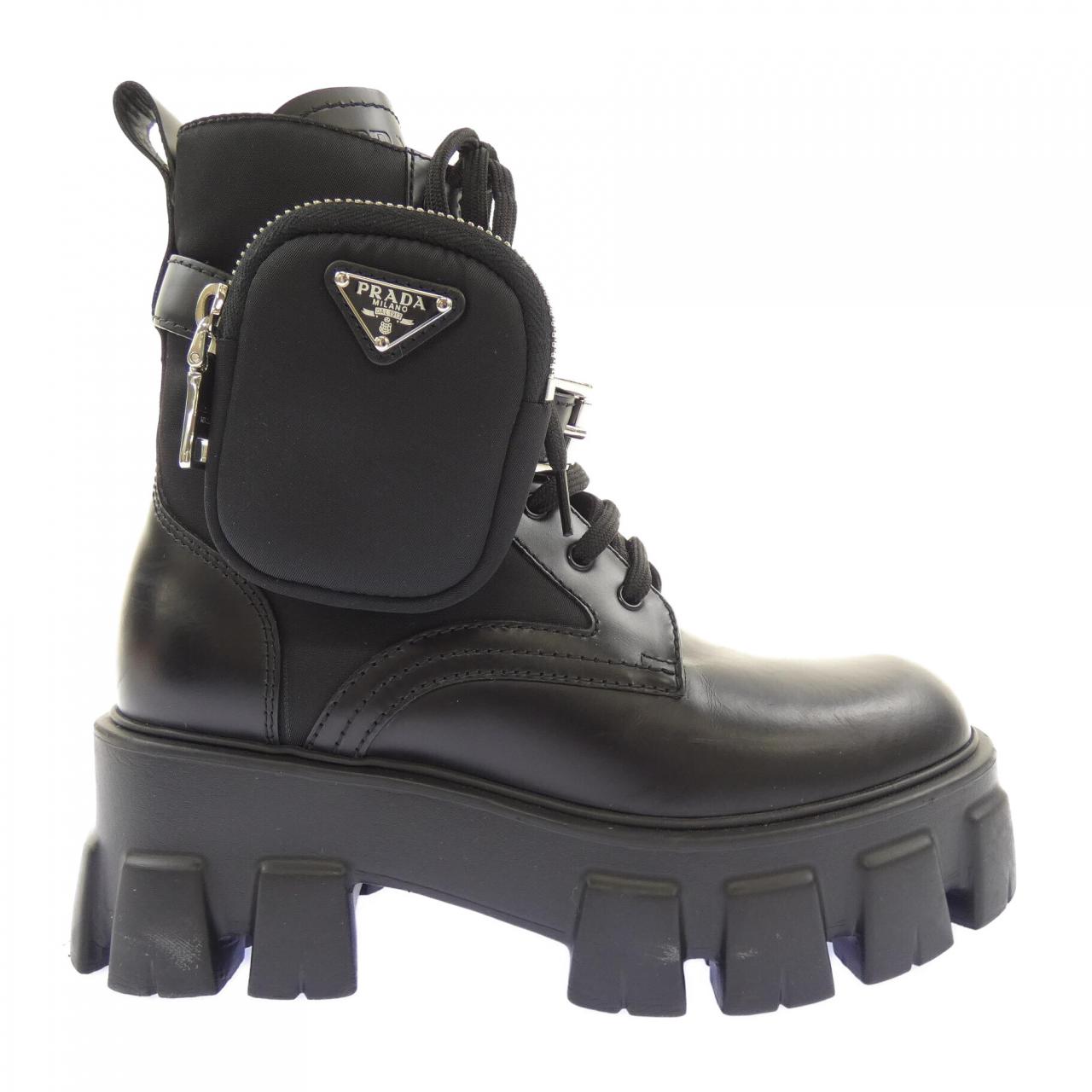 プラダ PRADA モノリス トライアングルロゴ 1T255M ブーツ
