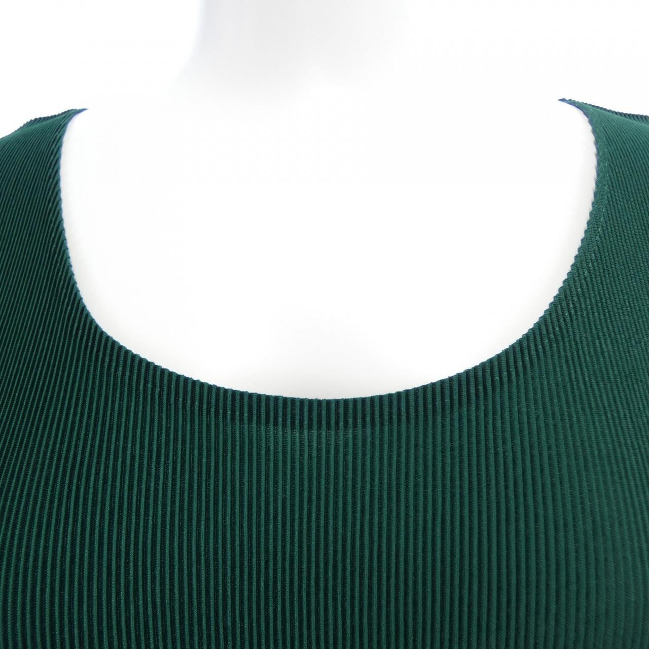 プリーツプリーズ PLEATS PLEASE PP21FK322 トップス