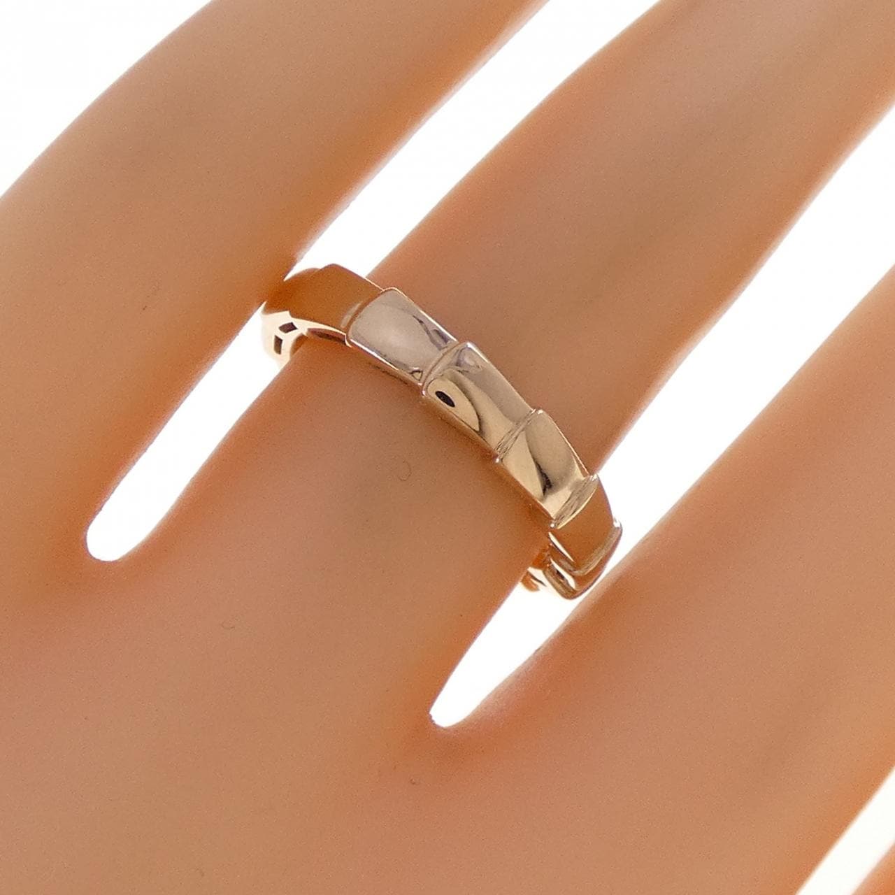 ブルガリ セルペンティ リング