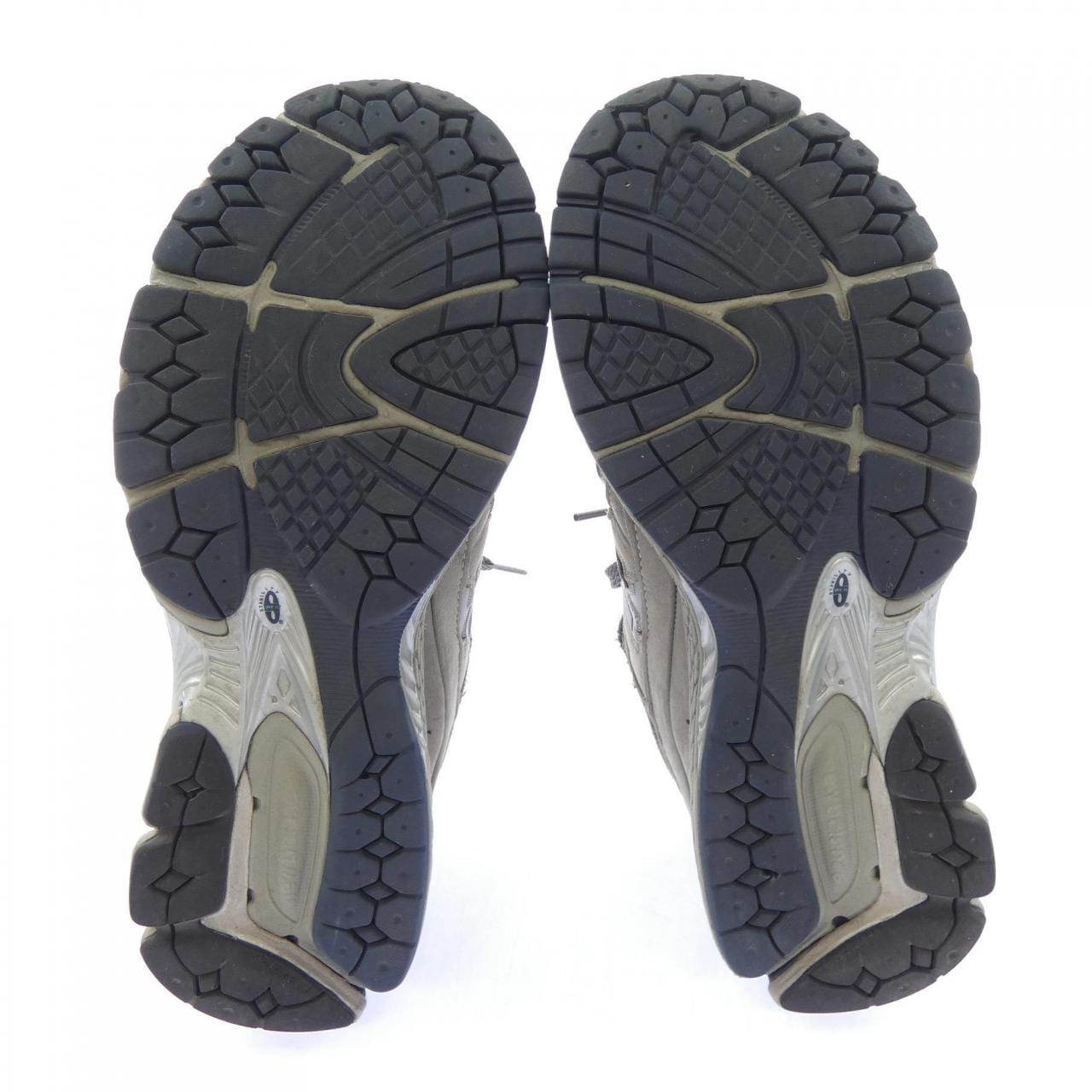 ニューバランス NEW BALANCE ML2002RA スニーカー