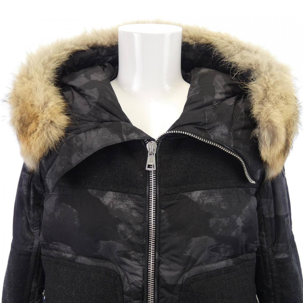 モンクレール MONCLER ダウンジャケット