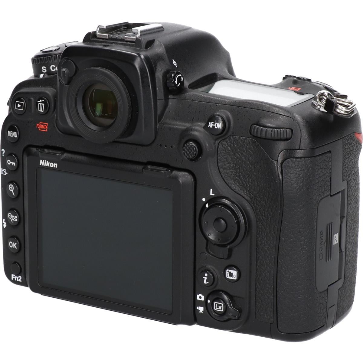 NIKON D500