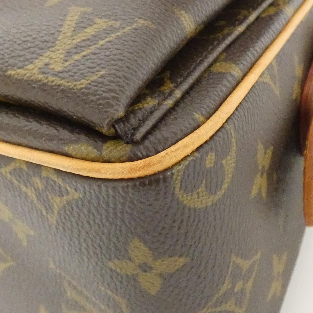 LOUIS VUITTON Monogram Viva Cité MM M51164 肩包
