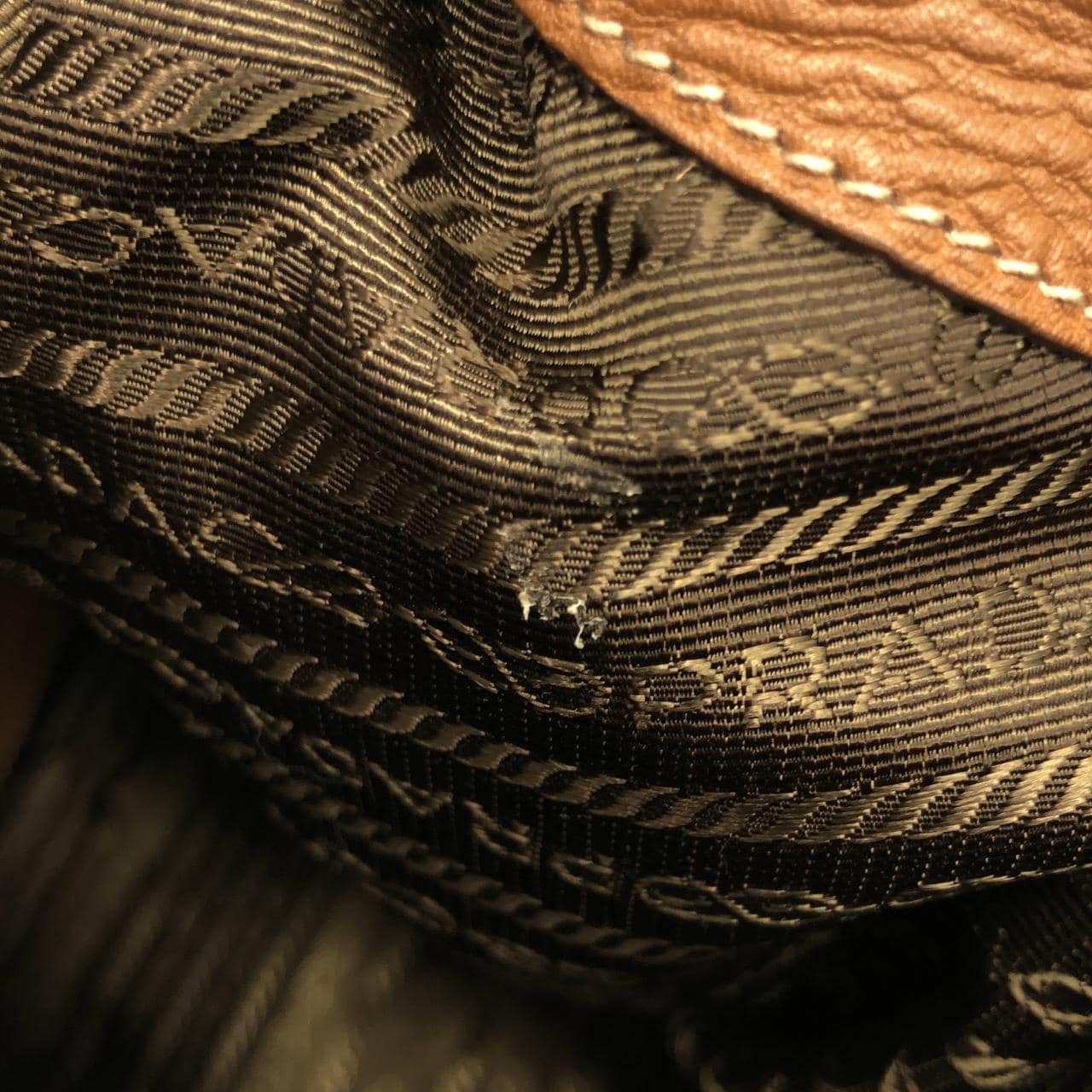 プラダ B4311M ショルダーバッグ