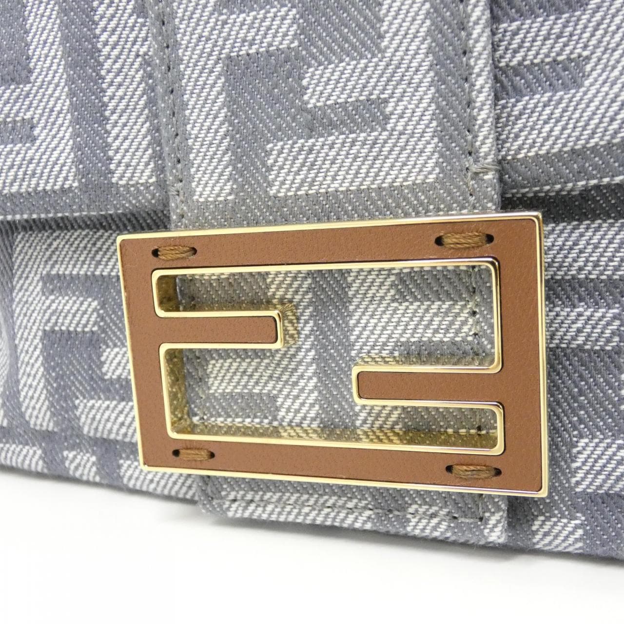 [新品] FENDI Mamma Baguette小號8BS105 AV5W 包