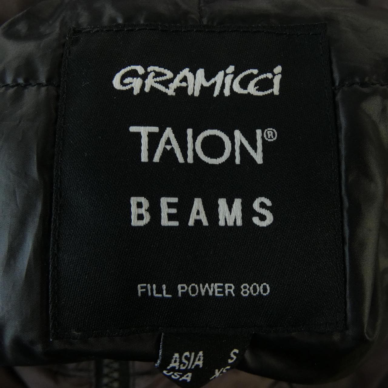 グラミチ GRAMICCI ダウンベスト