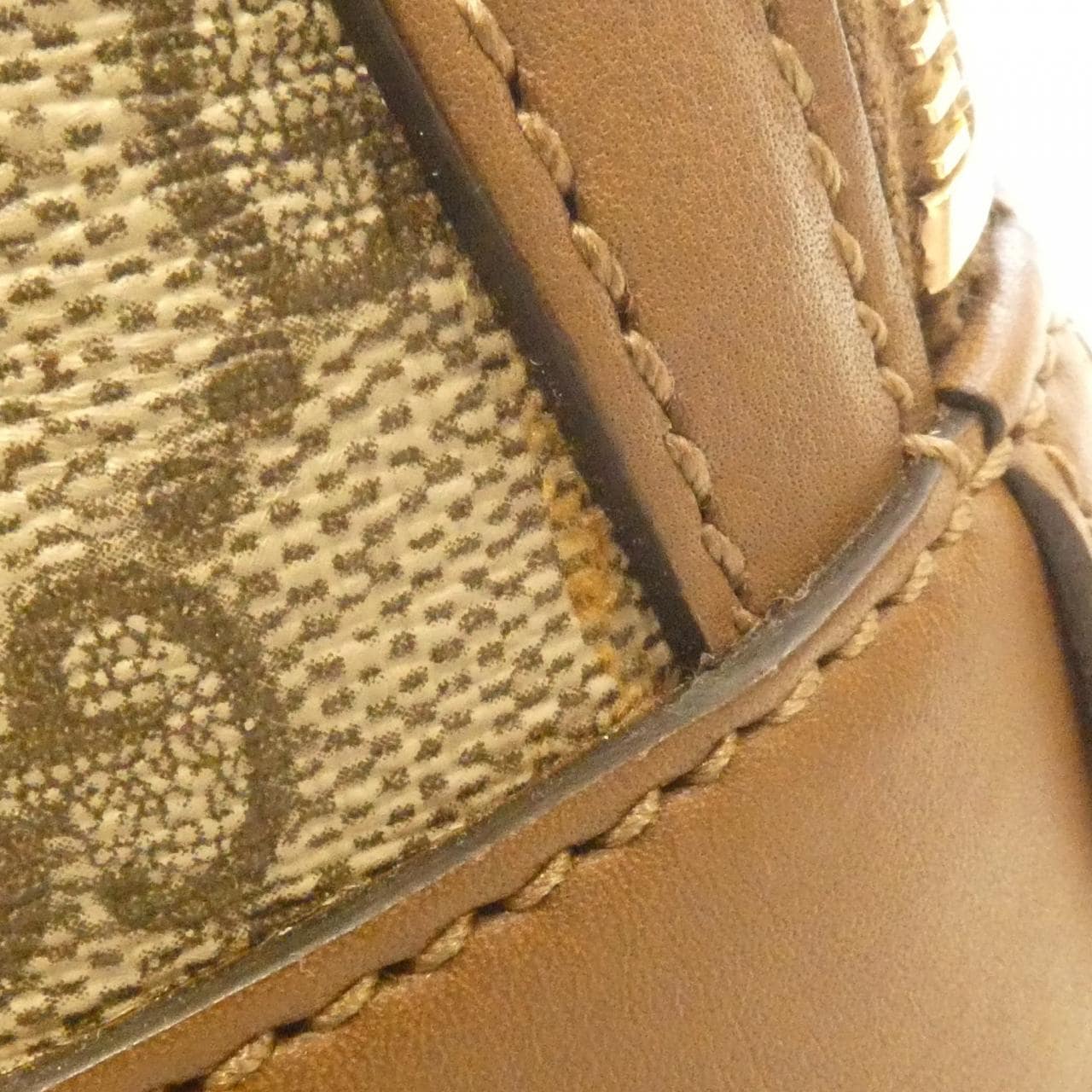 グッチ 309617 KGD6G バッグ