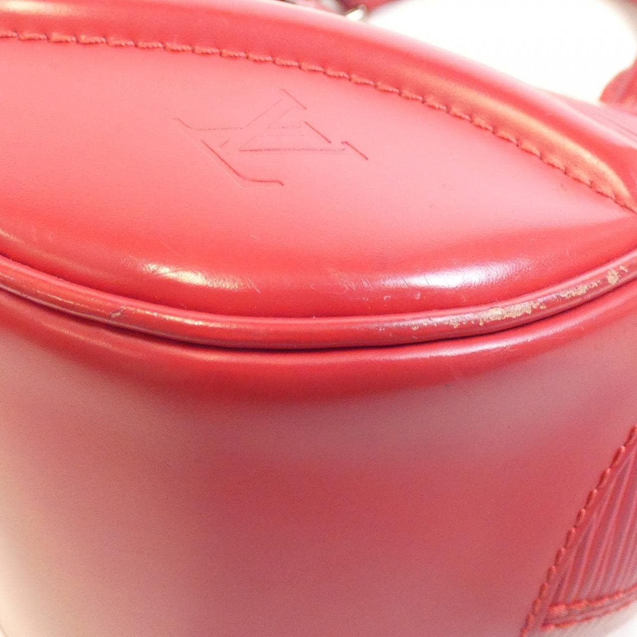 ルイヴィトン エピ サック モンテーニュ M5930E バッグ