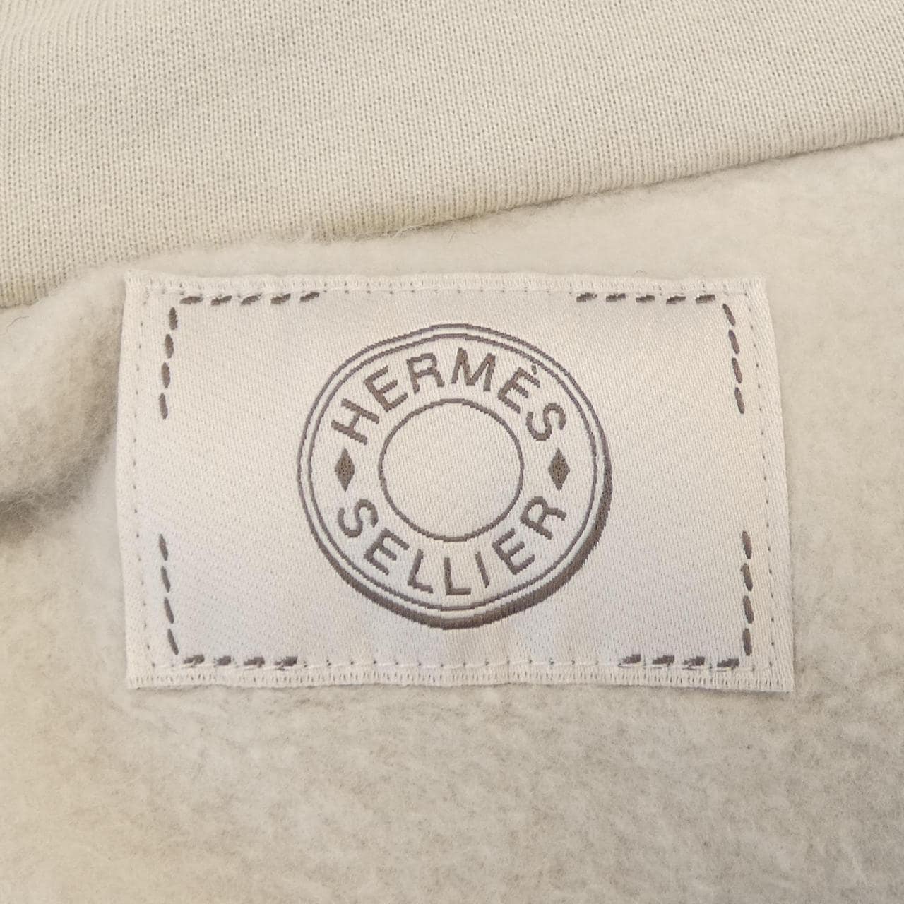 エルメス HERMES SELLIE クルードセル　CLOU DE SELLE H800736E エルメス フィット パーカー