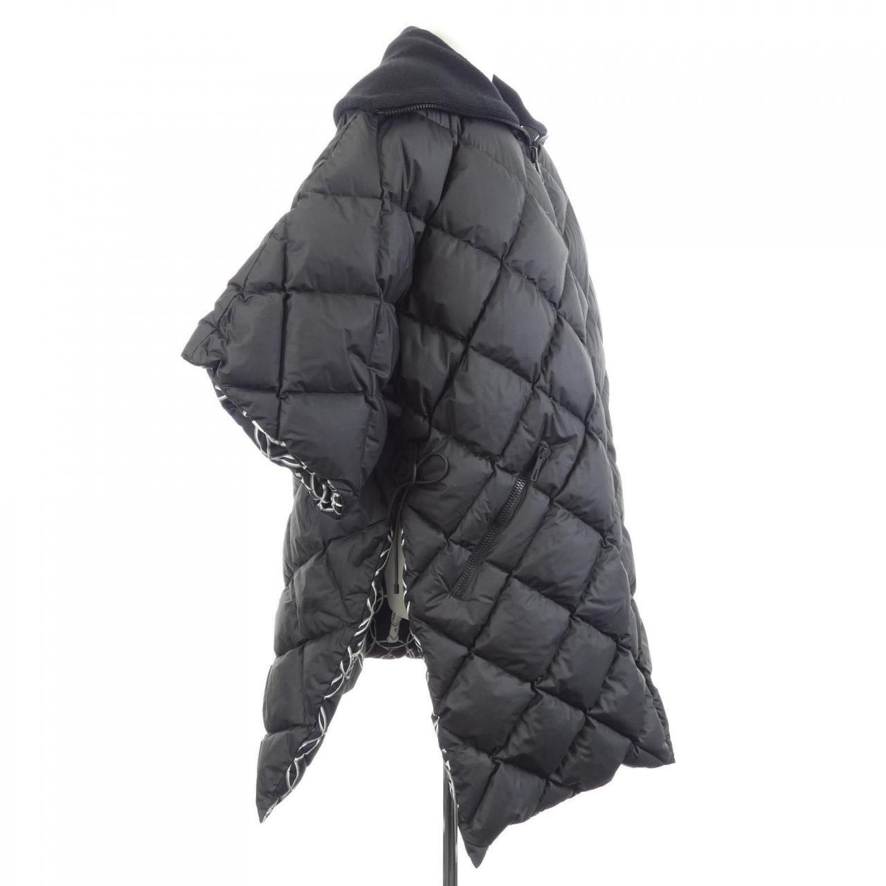 エルメス HERMES LA PROMENADE DU MATIN 2H0160D4 ダウンジャケット