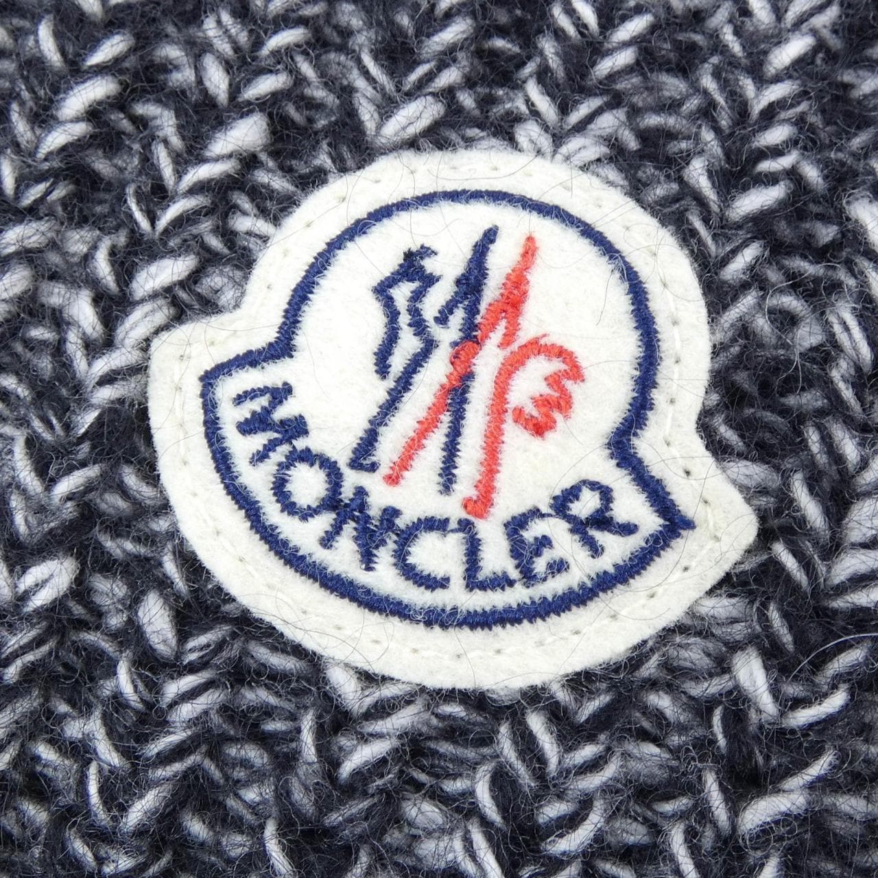 MONCLER neck warmer