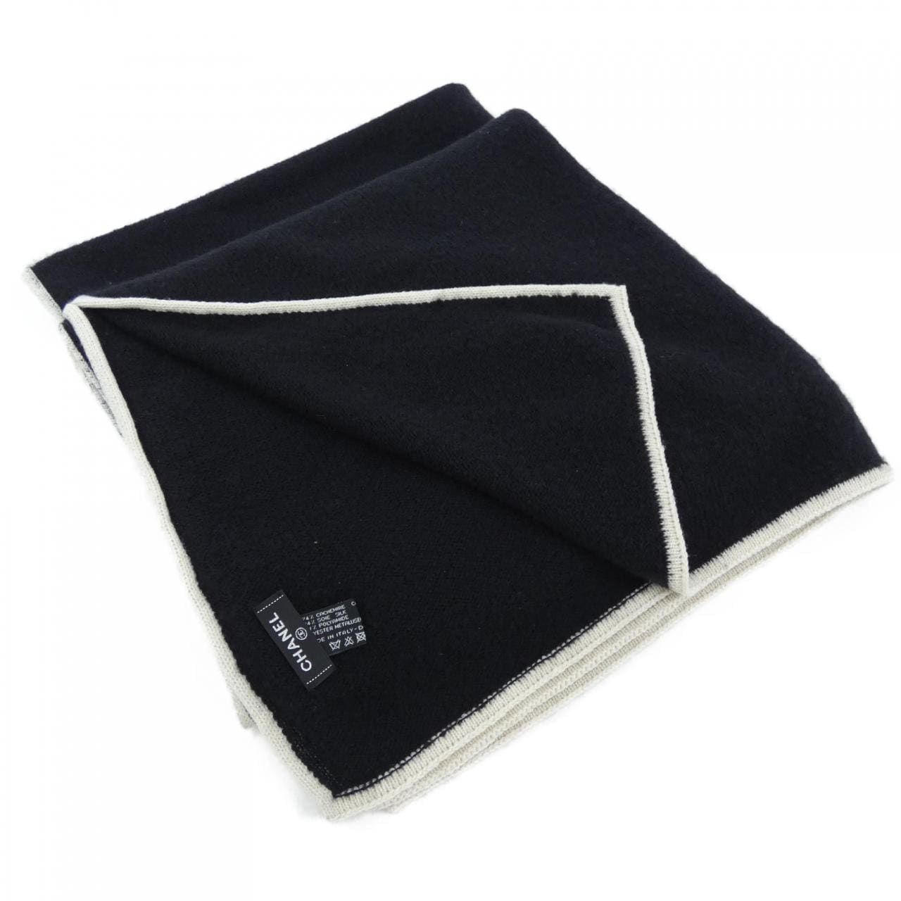 CHANEL MUFFLER