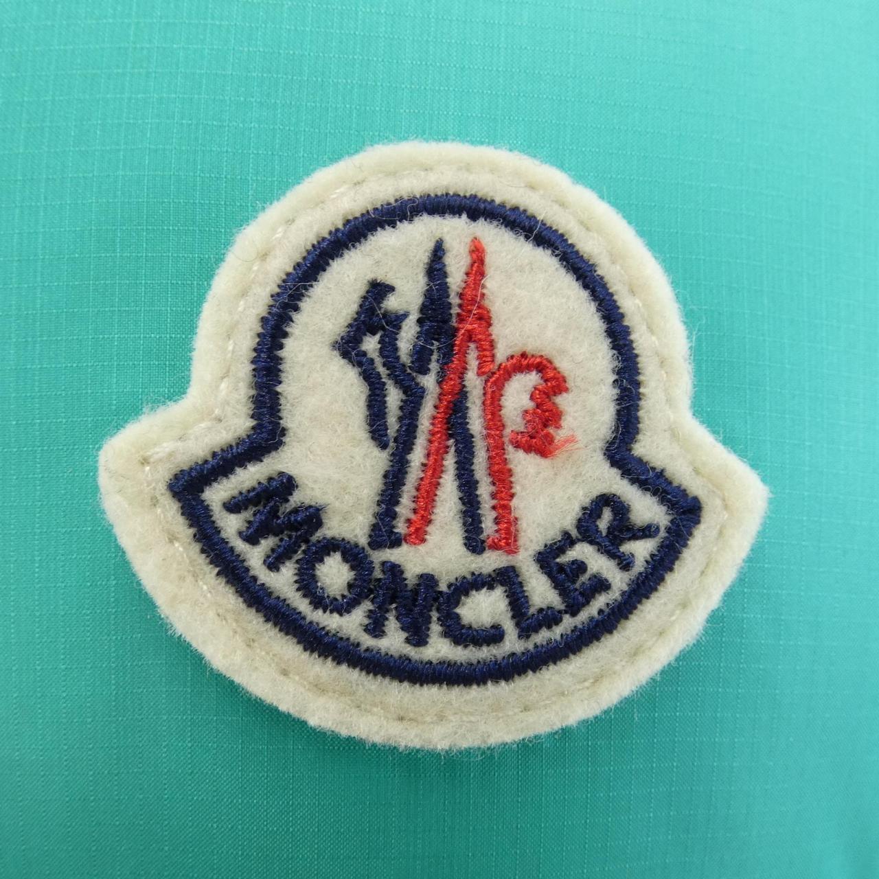 モンクレール MONCLER ダウンジャケット