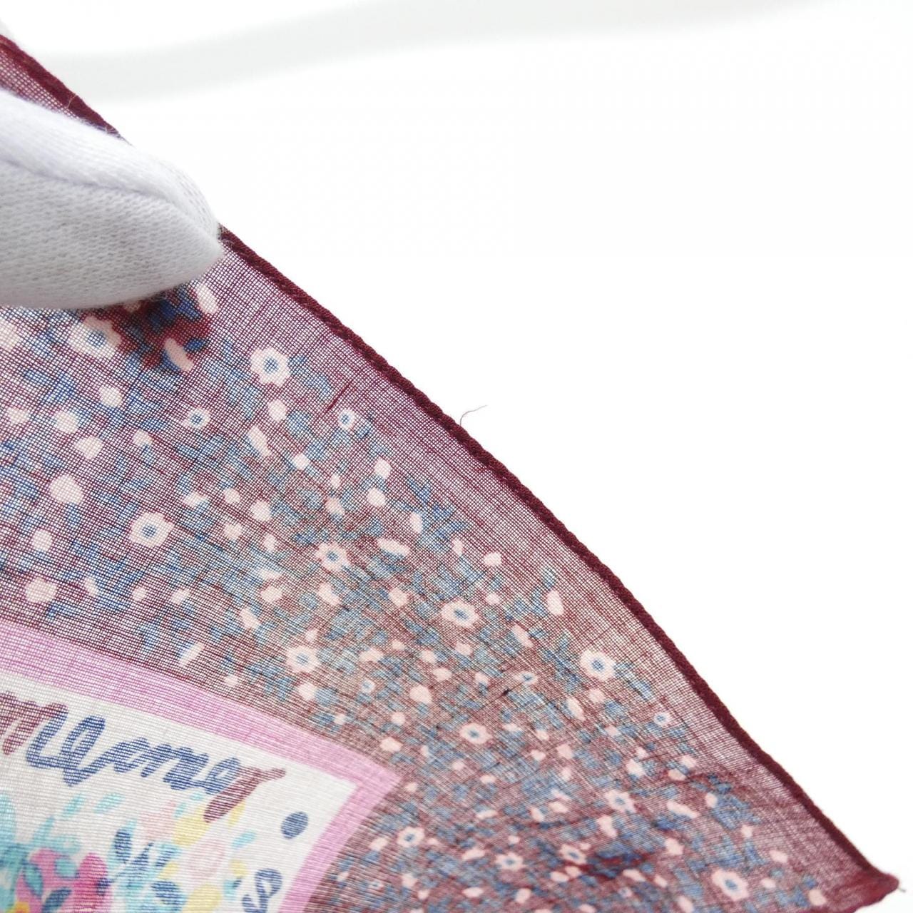 ルイヴィトン カレ フラワー スカーフ