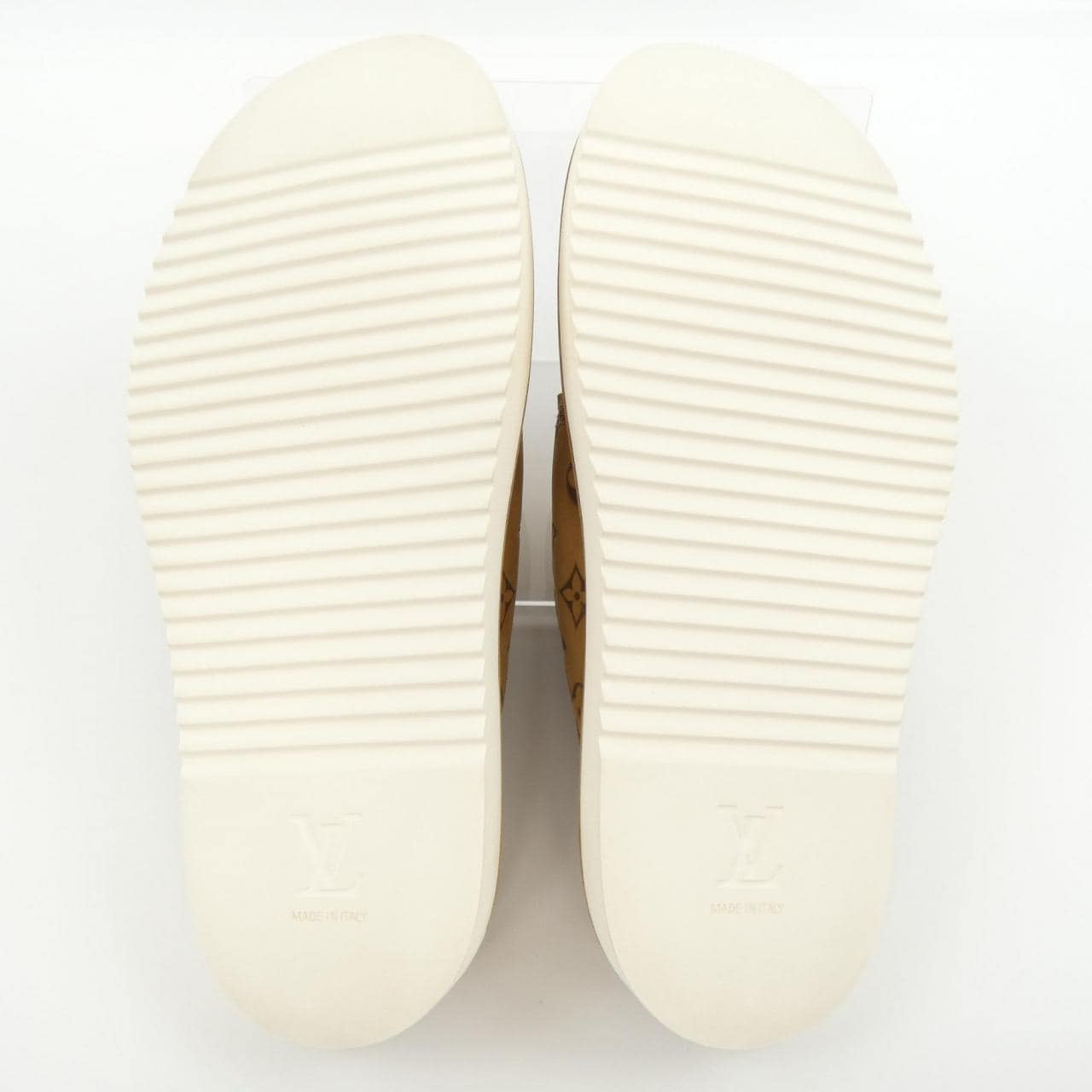 ルイヴィトン LOUIS VUITTON サンダル