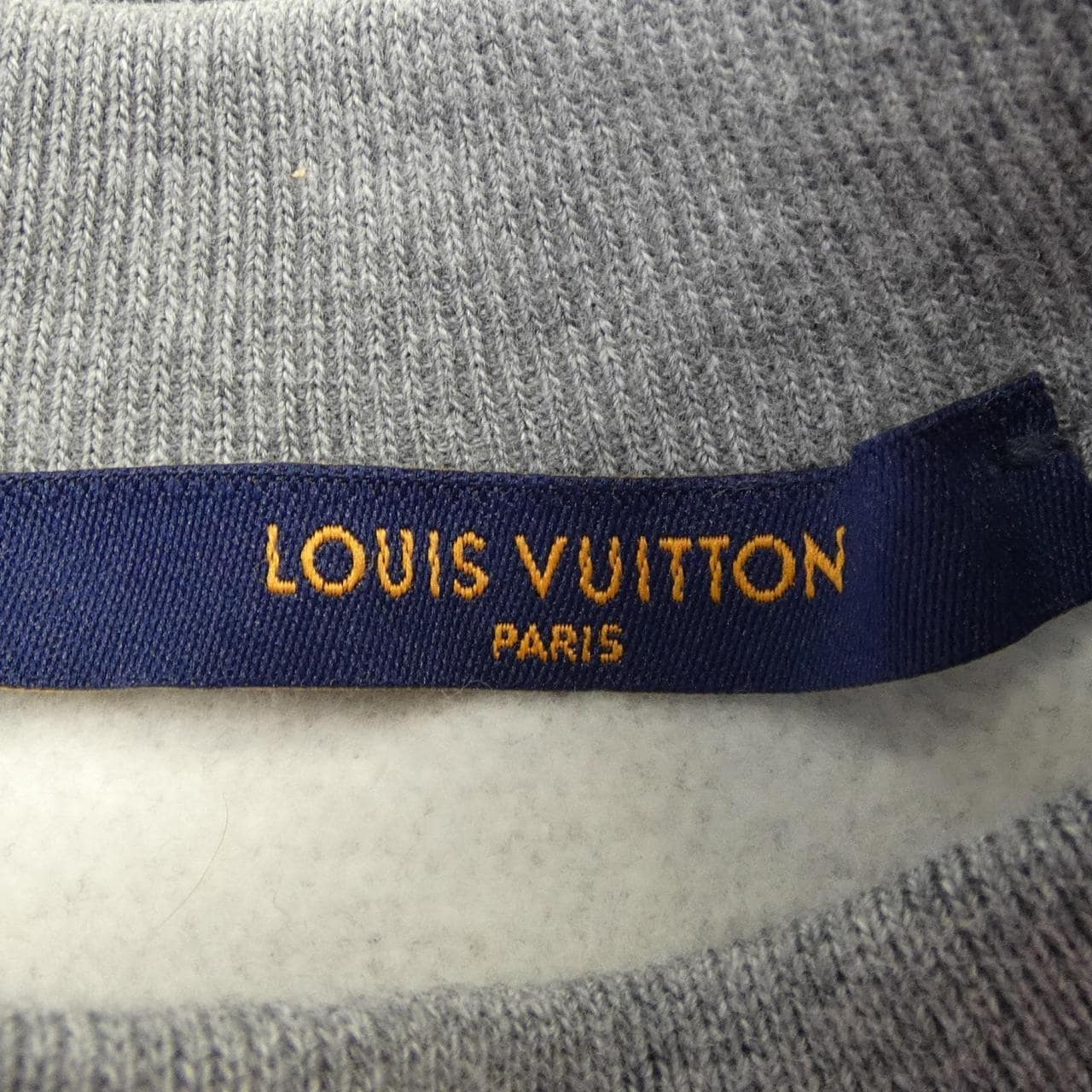 LOUIS VUITTON VUITTON Sweatshirt