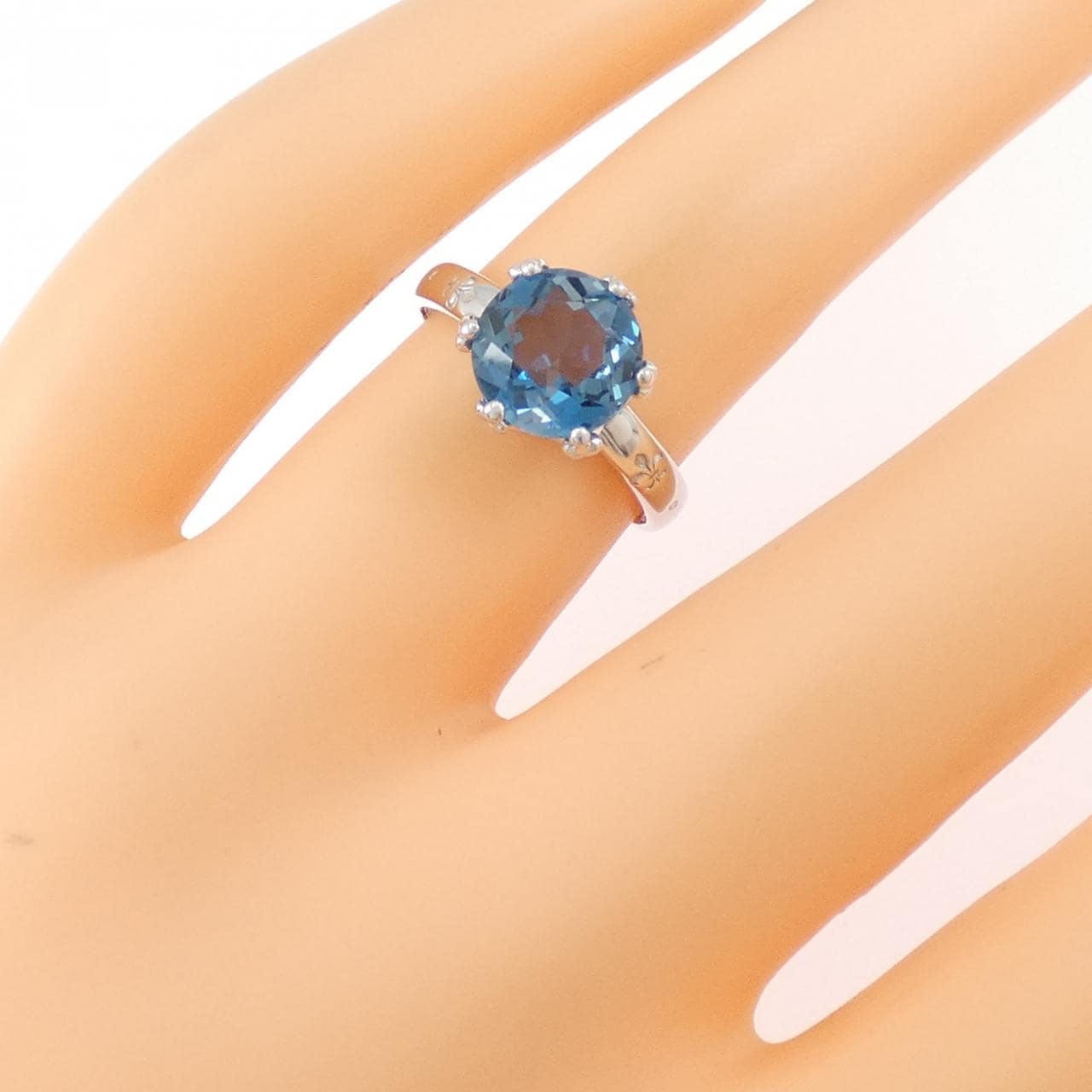 K10WG ブルートパーズ リング 2.09CT