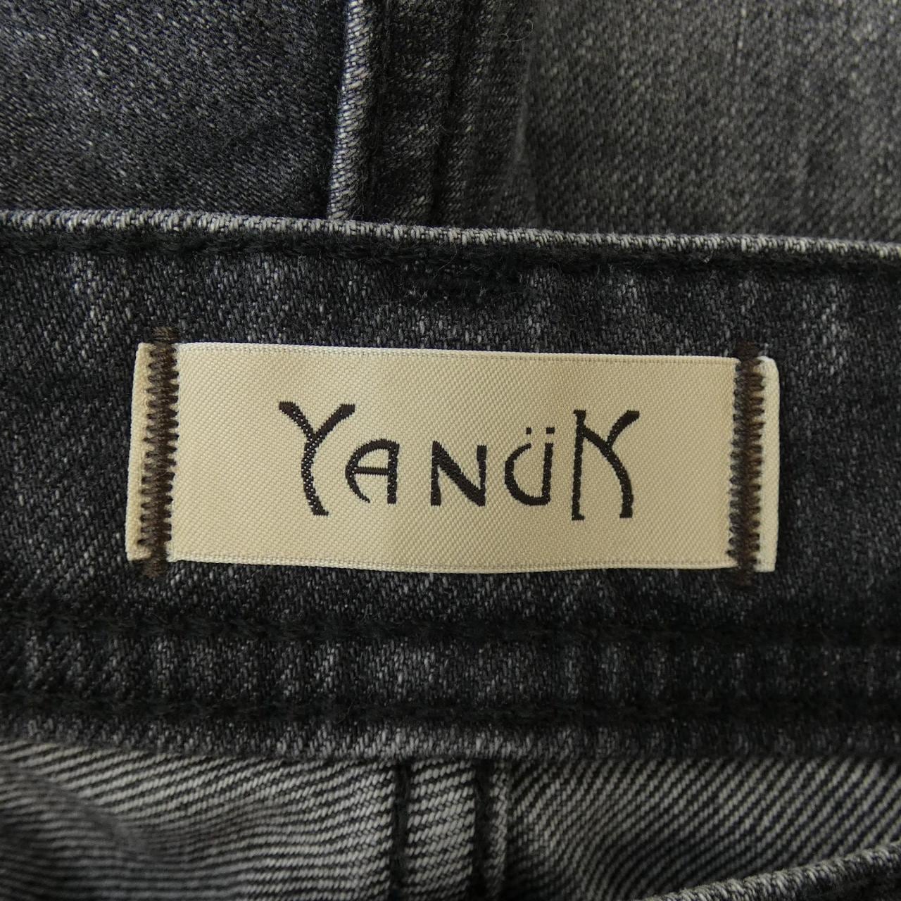 ヤヌーク YANUK ジーンズ