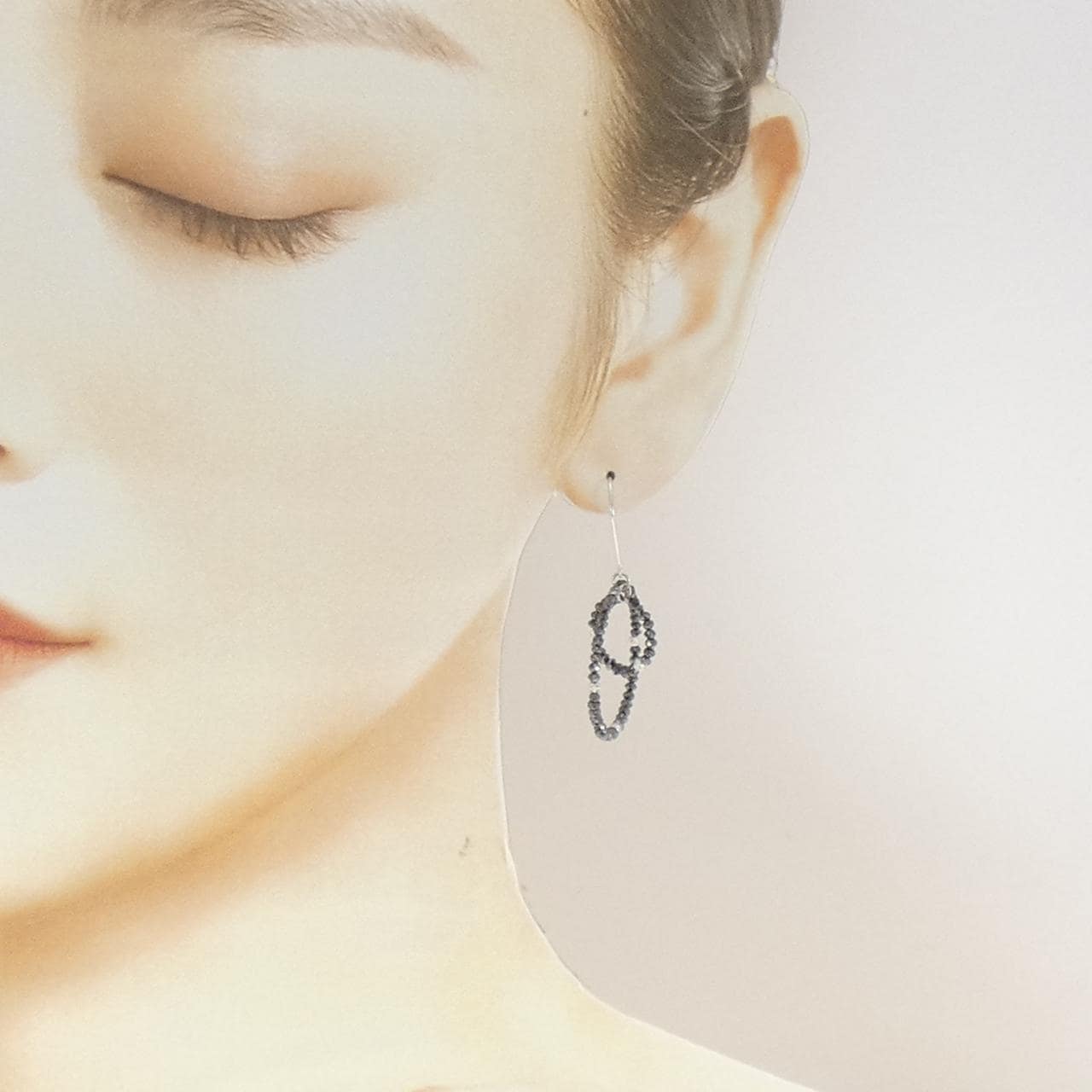 K18WG ダイヤモンド ピアス 5.00CT