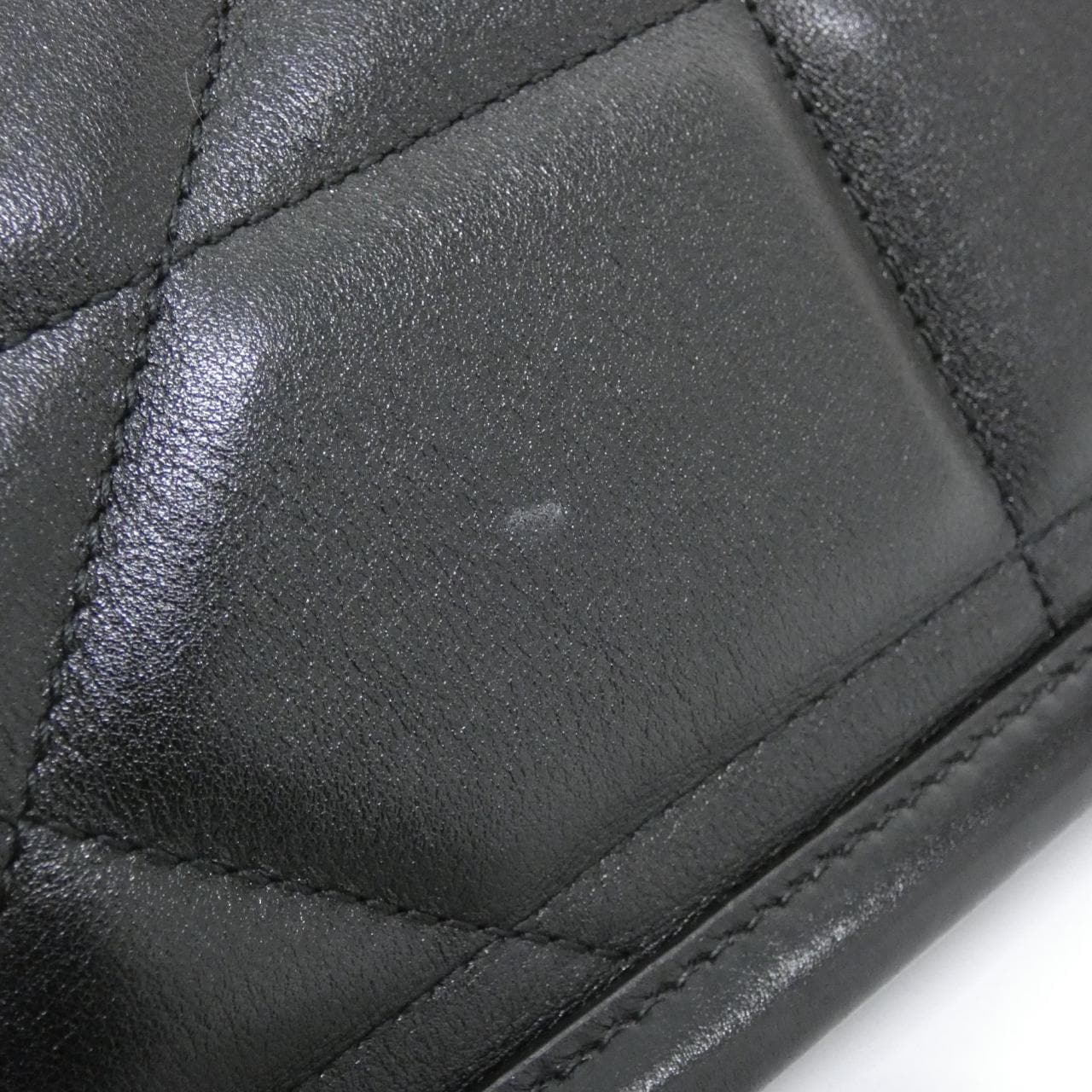 クリスチャンディオール ディオール エッセンシャル ミディアム M8721OZVJ バッグ