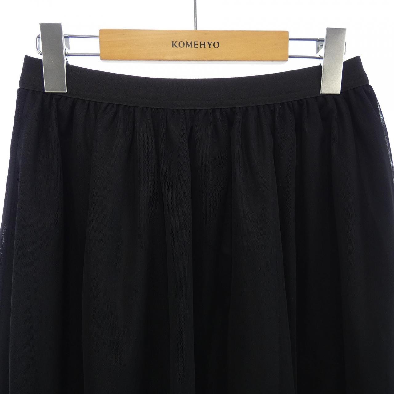 ニジュウサンク 23区 スカート