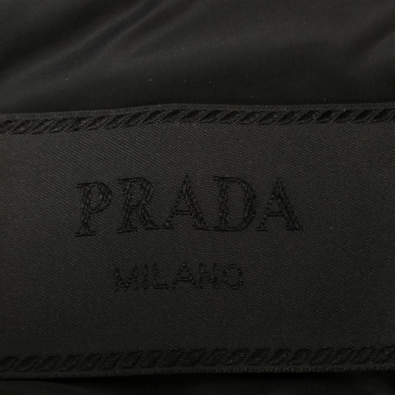 プラダ PRADA ダウンジャケット