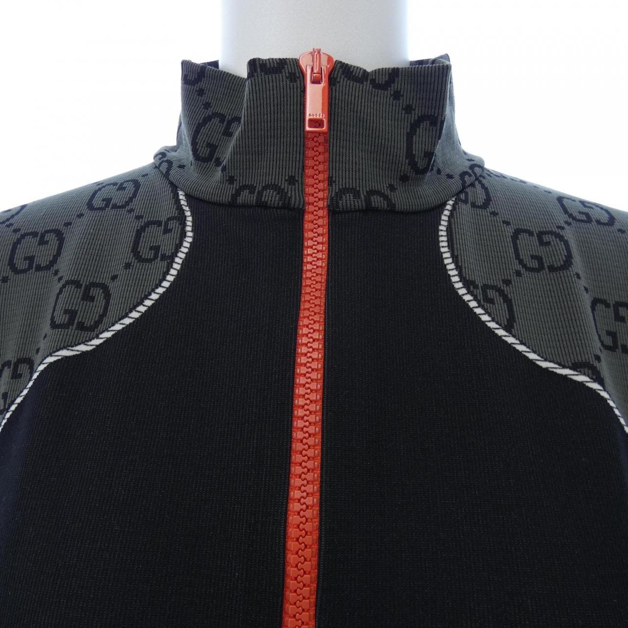 グッチ GUCCI トップス