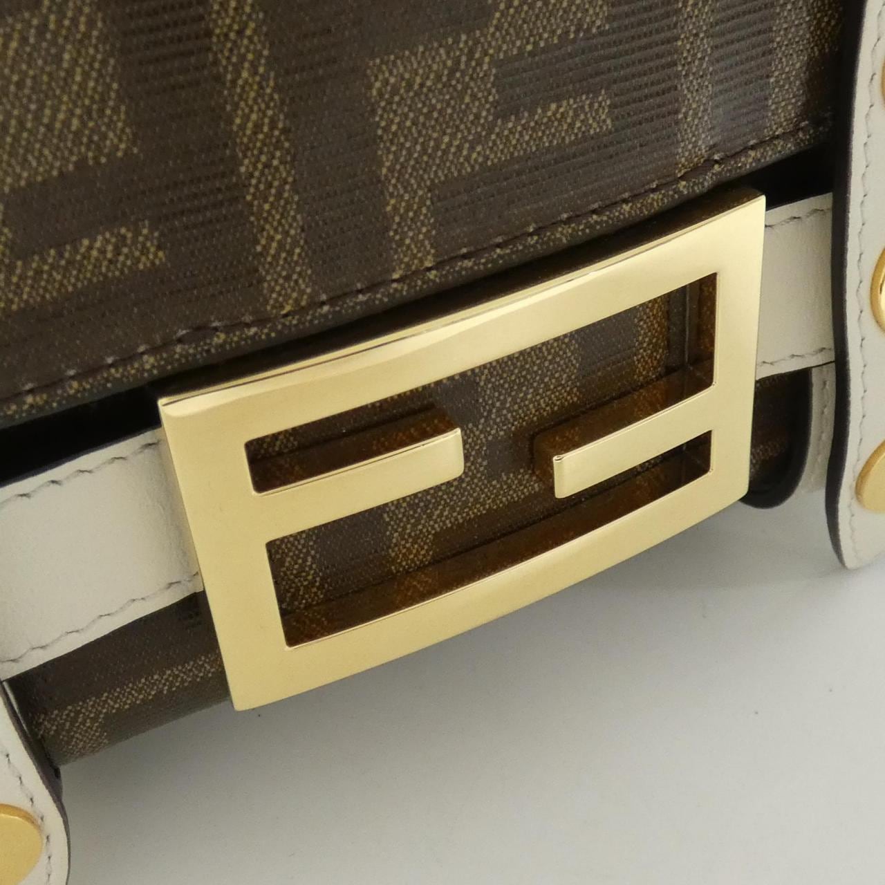 FENDI 8BS034 A6V0 肩包