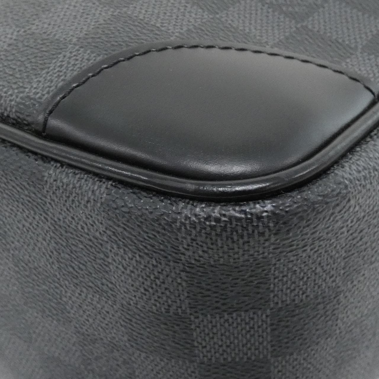 ルイヴィトン ダミエ グラフィット ポルト ドキュマン ヴォワヤージュ GM N41123 バッグ