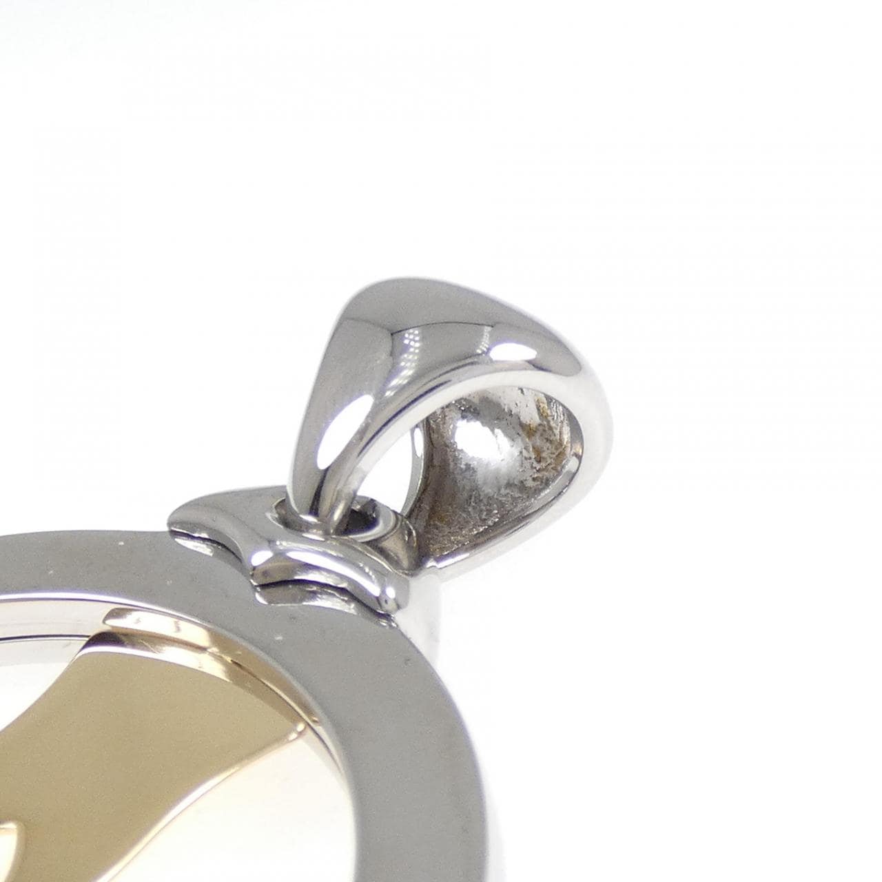 ブルガリ トンド クロス ペンダント