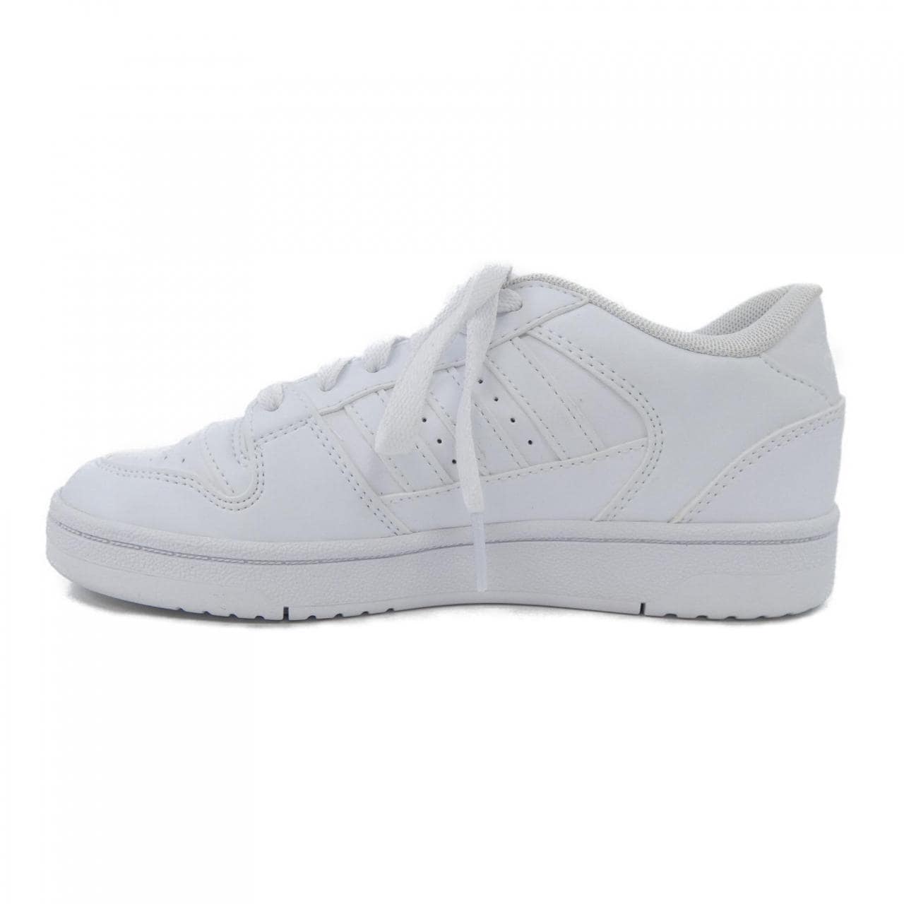 アディダス ADIDAS スニーカー