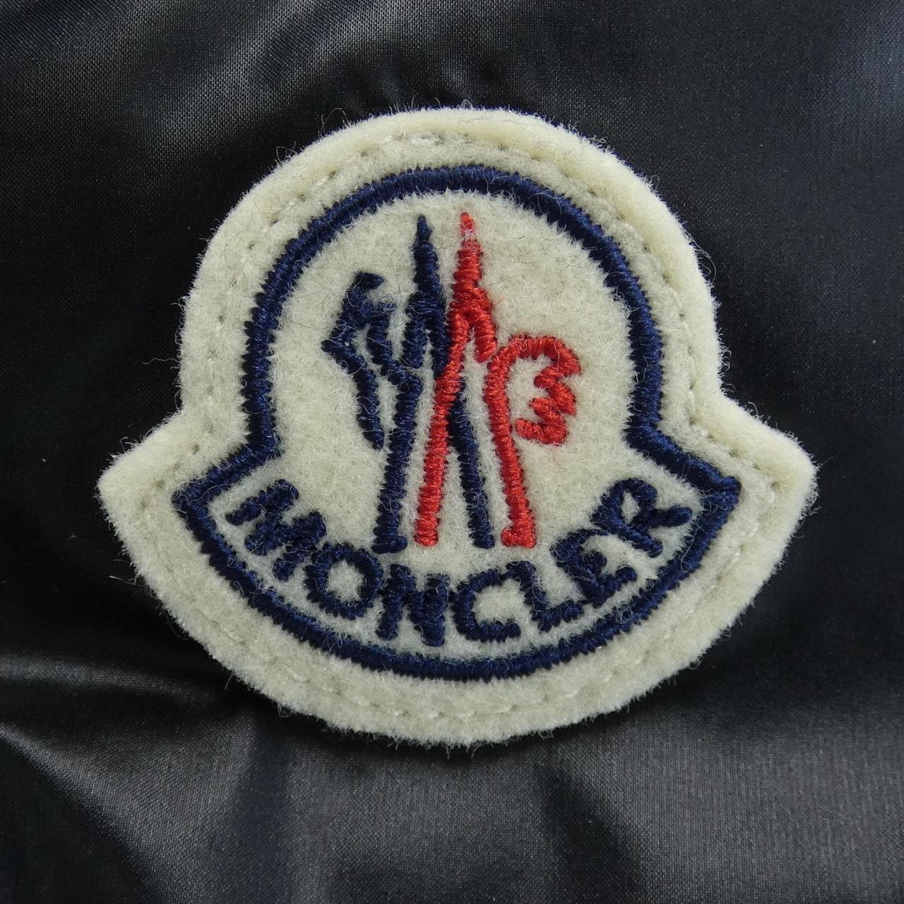 モンクレール MONCLER PAVIN ダウンジャケット